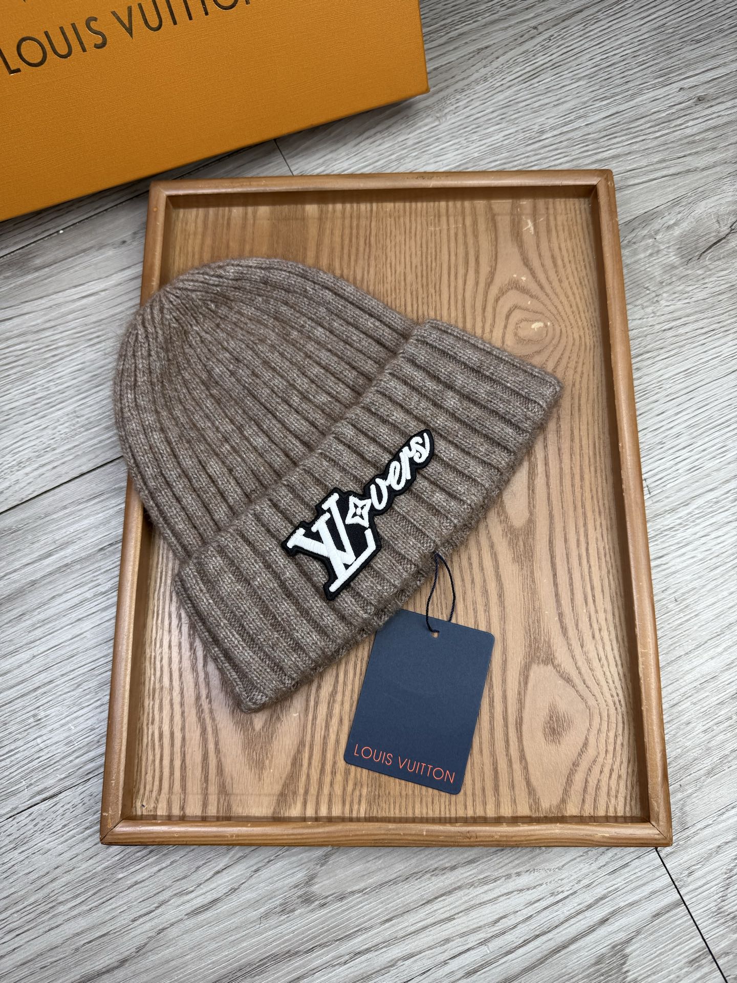 。L家。福利！【细羊毛针织单帽】新款上架，特别实惠的一个系列帽子，面料：细毛线。密度紧致！毛线针织面料手