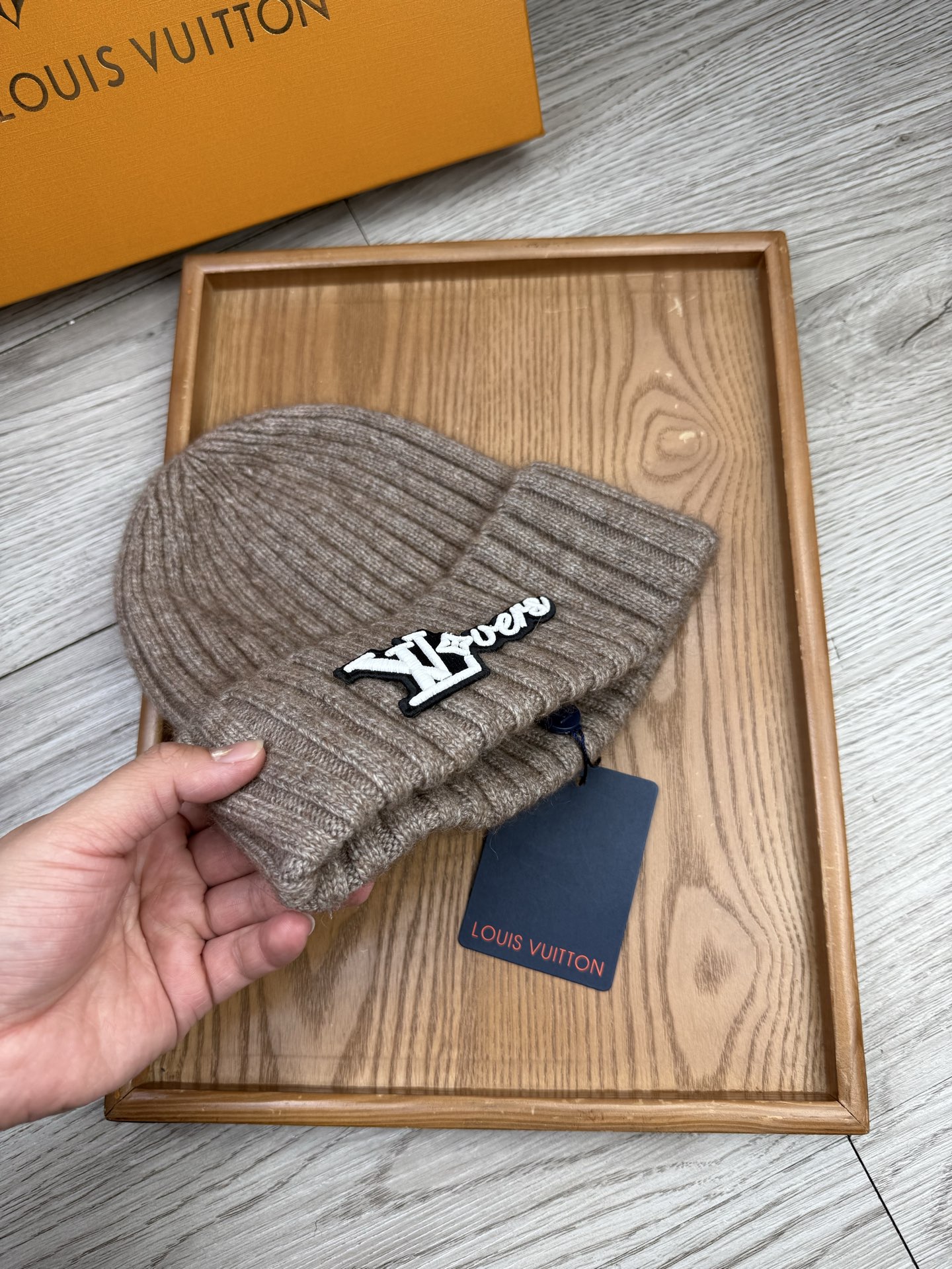 。L家。福利！【细羊毛针织单帽】新款上架，特别实惠的一个系列帽子，面料：细毛线。密度紧致！毛线针织面料手