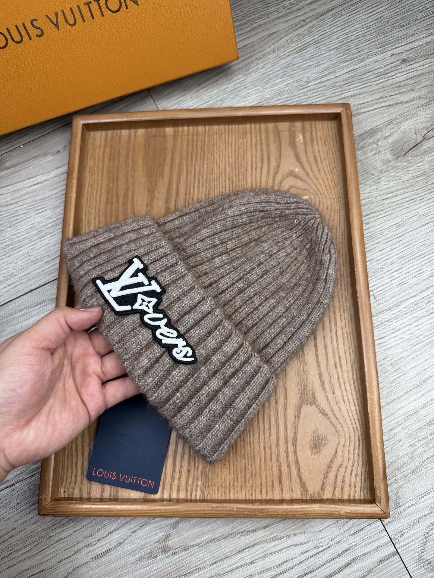 。L家。福利！【细羊毛针织单帽】新款上架，特别实惠的一个系列帽子，面料：细毛线。密度紧致！毛线针织面料手