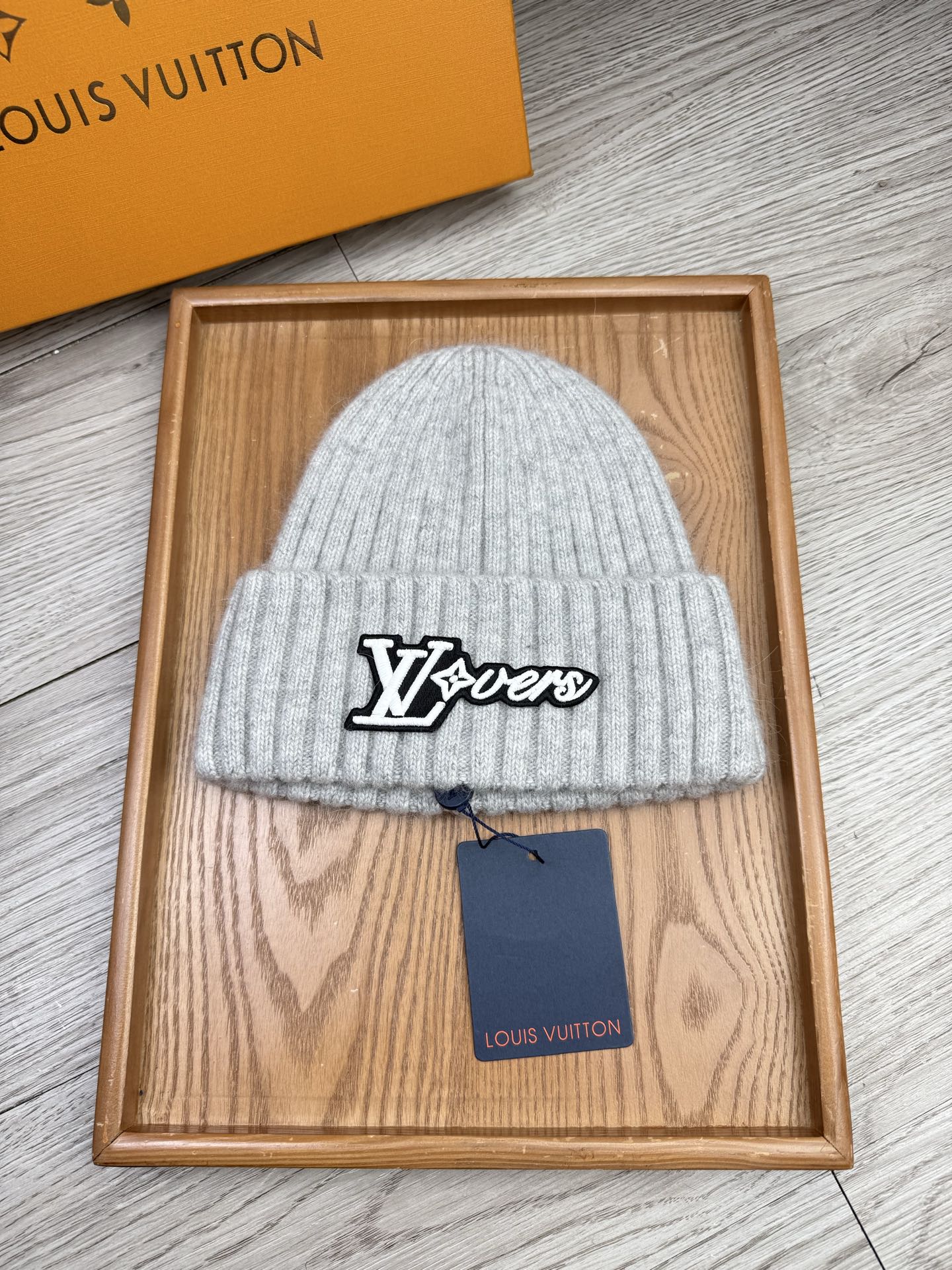 。L家。福利！【细羊毛针织单帽】新款上架，特别实惠的一个系列帽子，面料：细毛线。密度紧致！毛线针织面料手