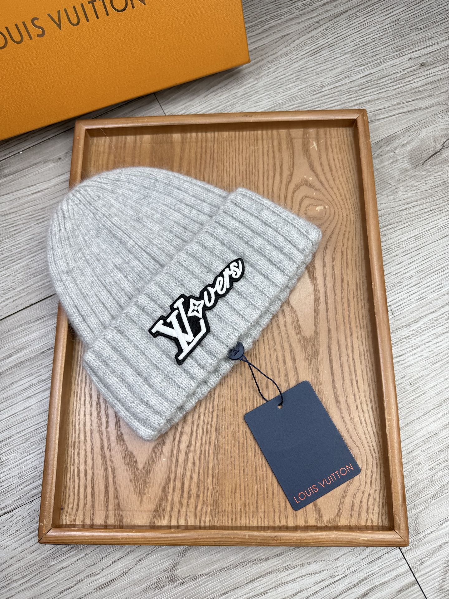 。L家。福利！【细羊毛针织单帽】新款上架，特别实惠的一个系列帽子，面料：细毛线。密度紧致！毛线针织面料手