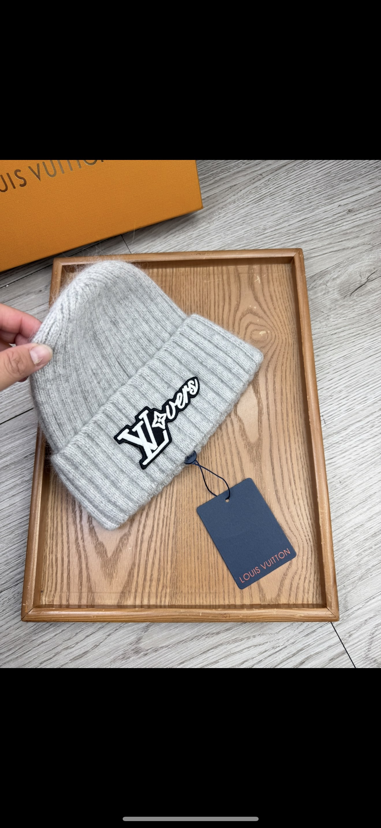 。L家。福利！【细羊毛针织单帽】新款上架，特别实惠的一个系列帽子，面料：细毛线。密度紧致！毛线针织面料手