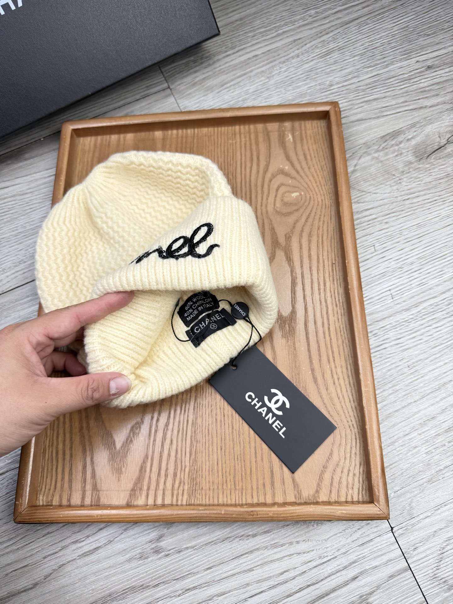 。C家。福利！【细羊毛针织单帽】新款上架，特别实惠的一个系列帽子，面料：细毛线。密度紧致！毛线针织面料手