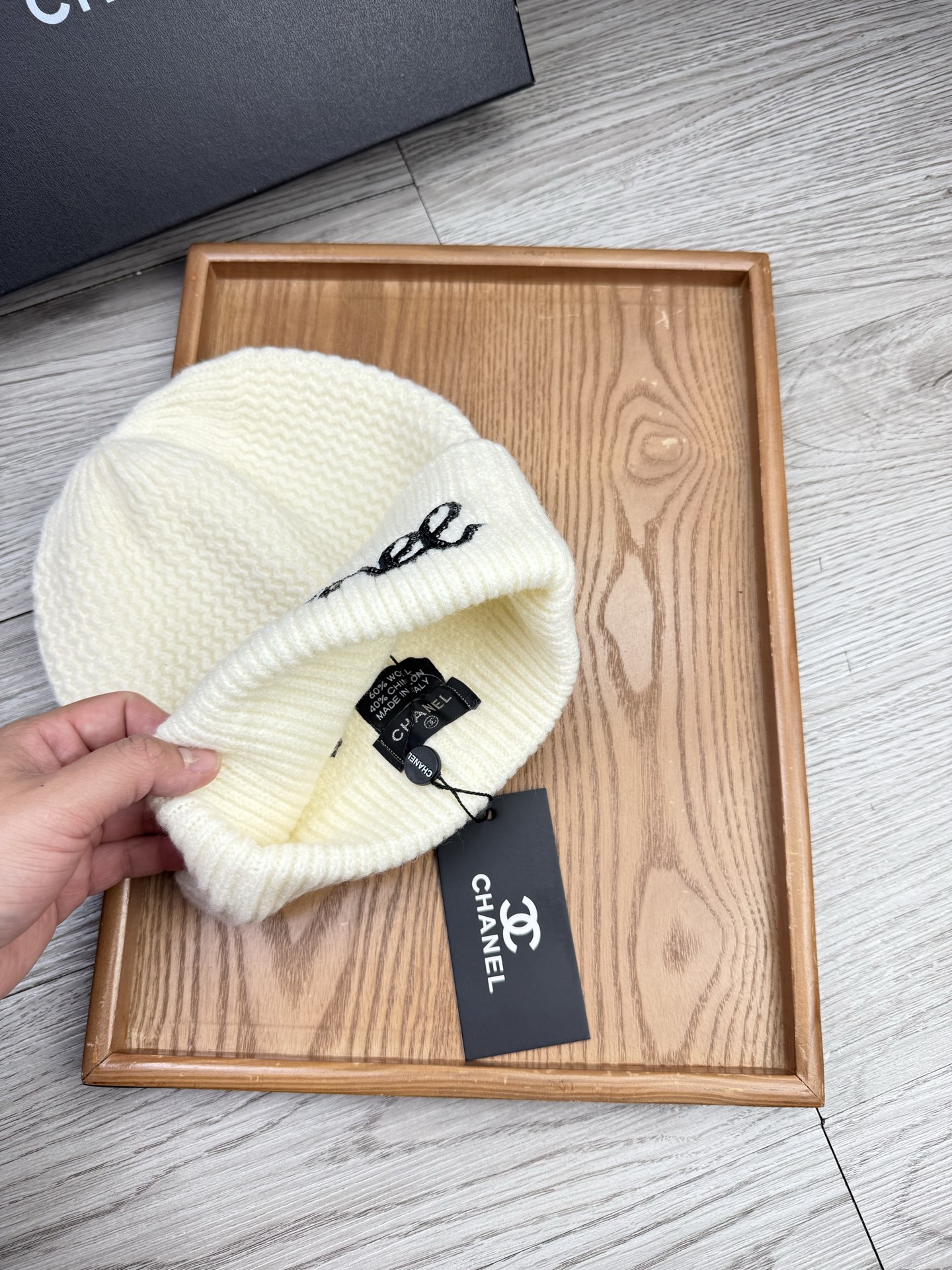 。C家。福利！【细羊毛针织单帽】新款上架，特别实惠的一个系列帽子，面料：细毛线。密度紧致！毛线针织面料手