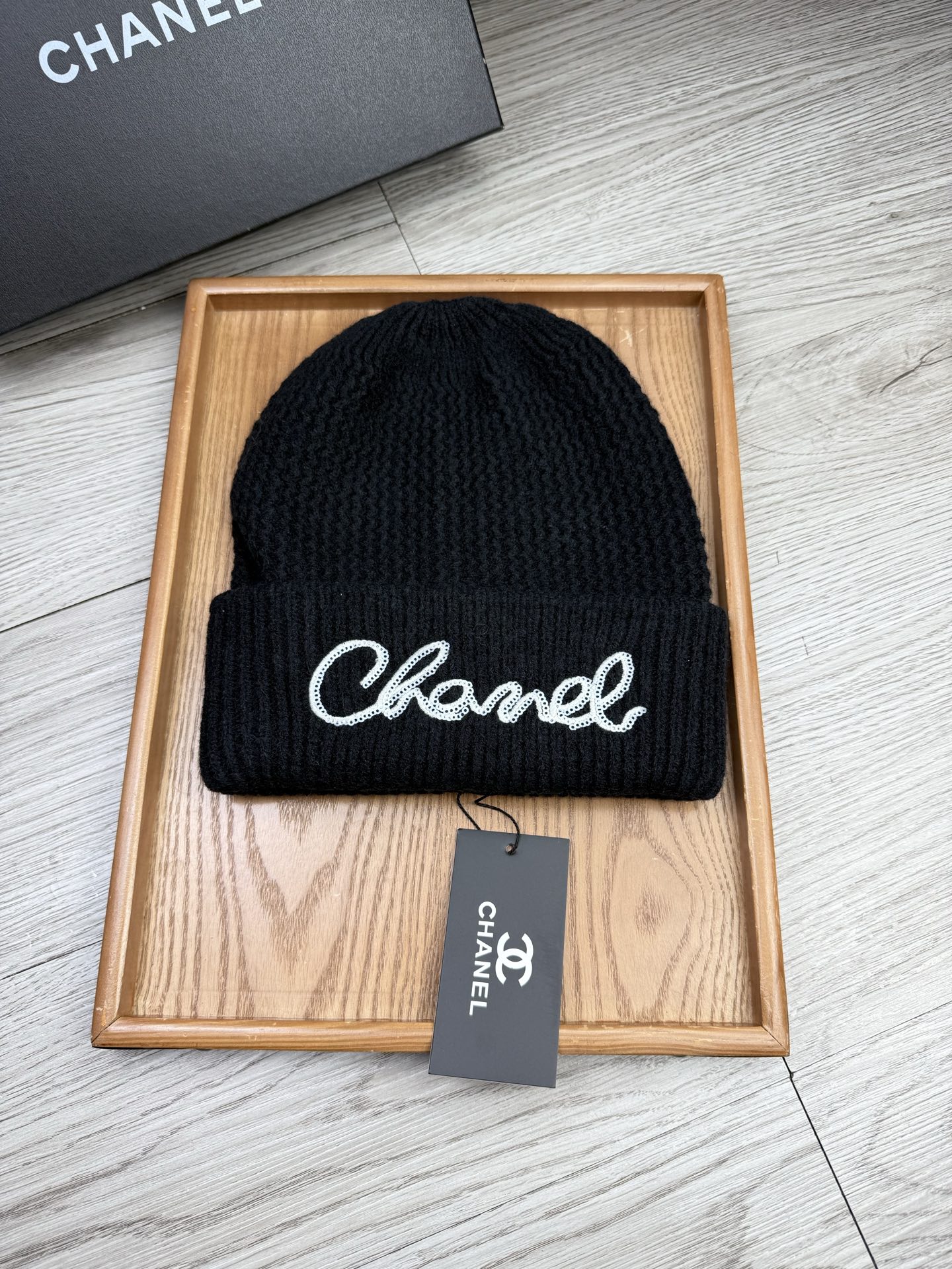 。C家。福利！【细羊毛针织单帽】新款上架，特别实惠的一个系列帽子，面料：细毛线。密度紧致！毛线针织面料手