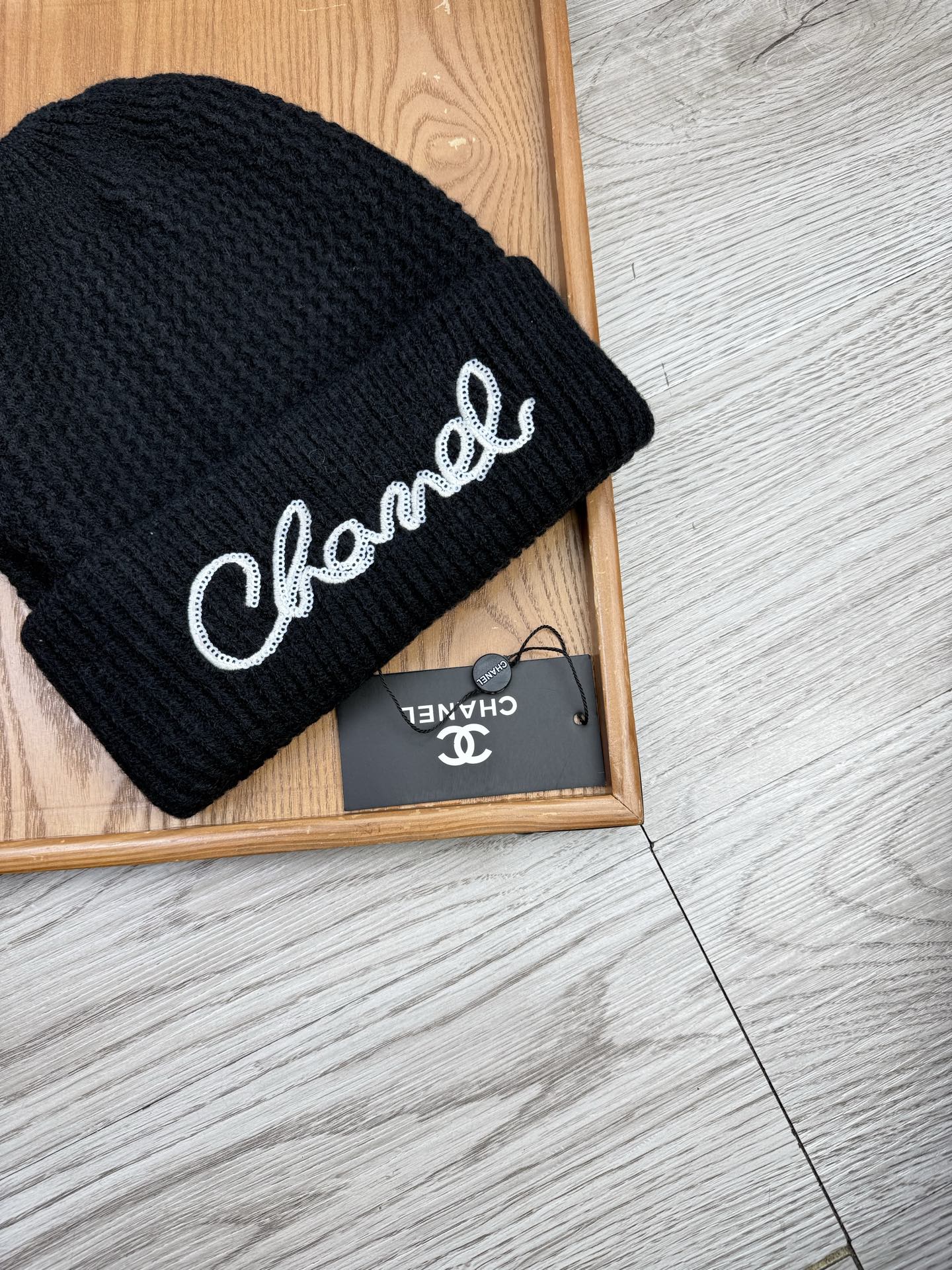 。C家。福利！【细羊毛针织单帽】新款上架，特别实惠的一个系列帽子，面料：细毛线。密度紧致！毛线针织面料手