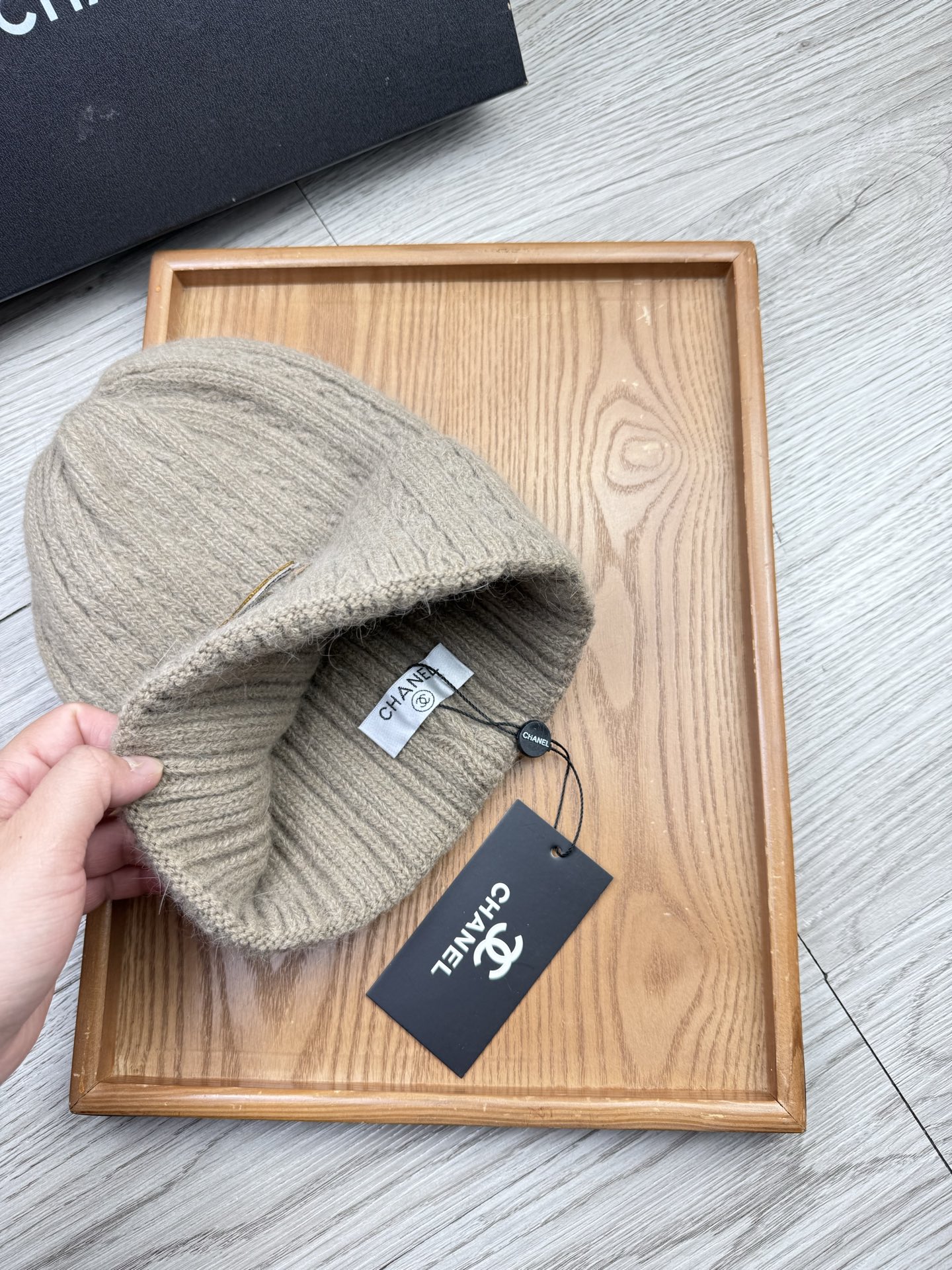 。C家。福利！【细毛线针织单帽】新款上架，特别实惠的一个系列帽子，面料：细毛线。密度紧致！毛线针织面料手