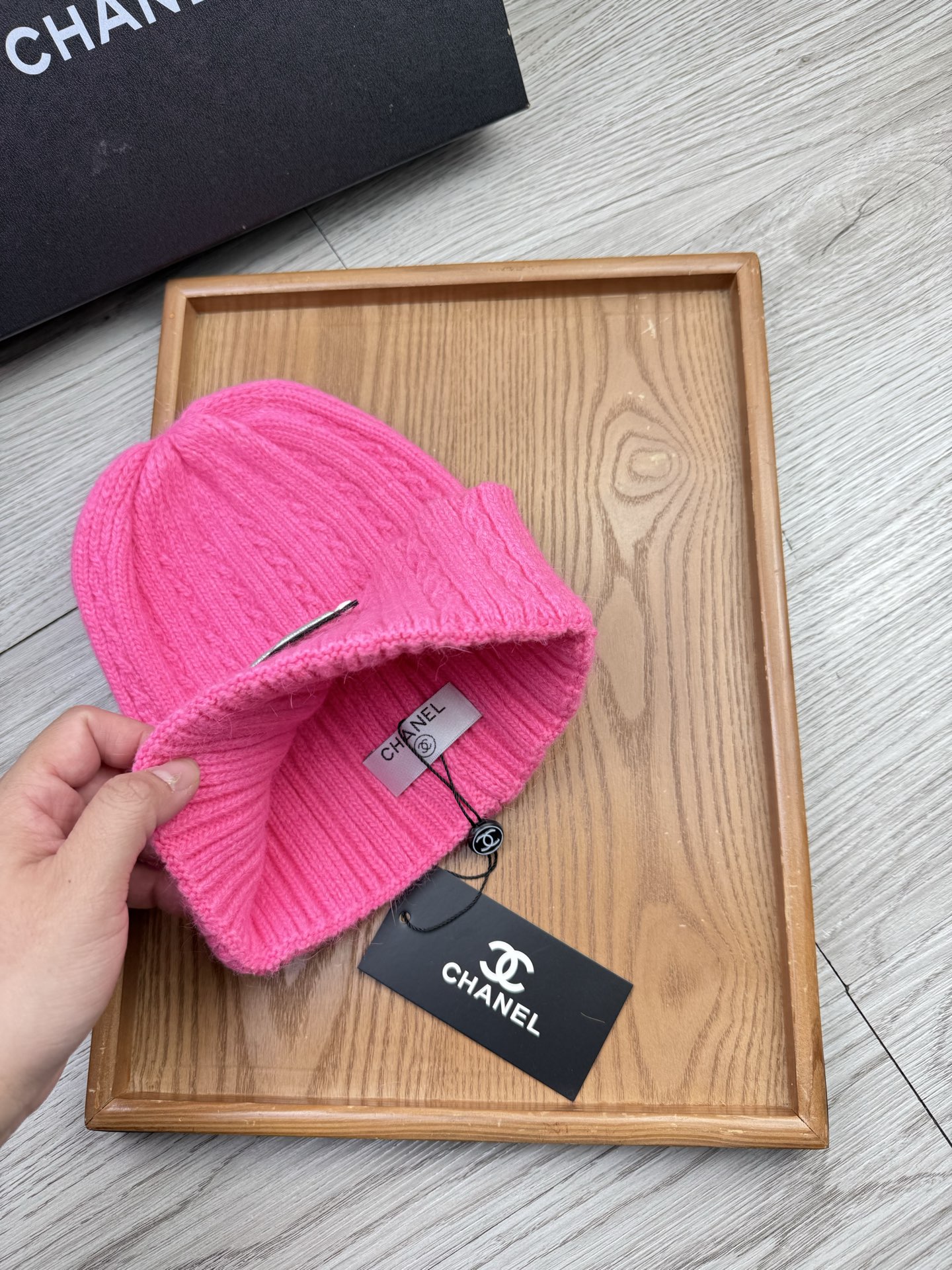 。C家。福利！【细毛线针织单帽】新款上架，特别实惠的一个系列帽子，面料：细毛线。密度紧致！毛线针织面料手