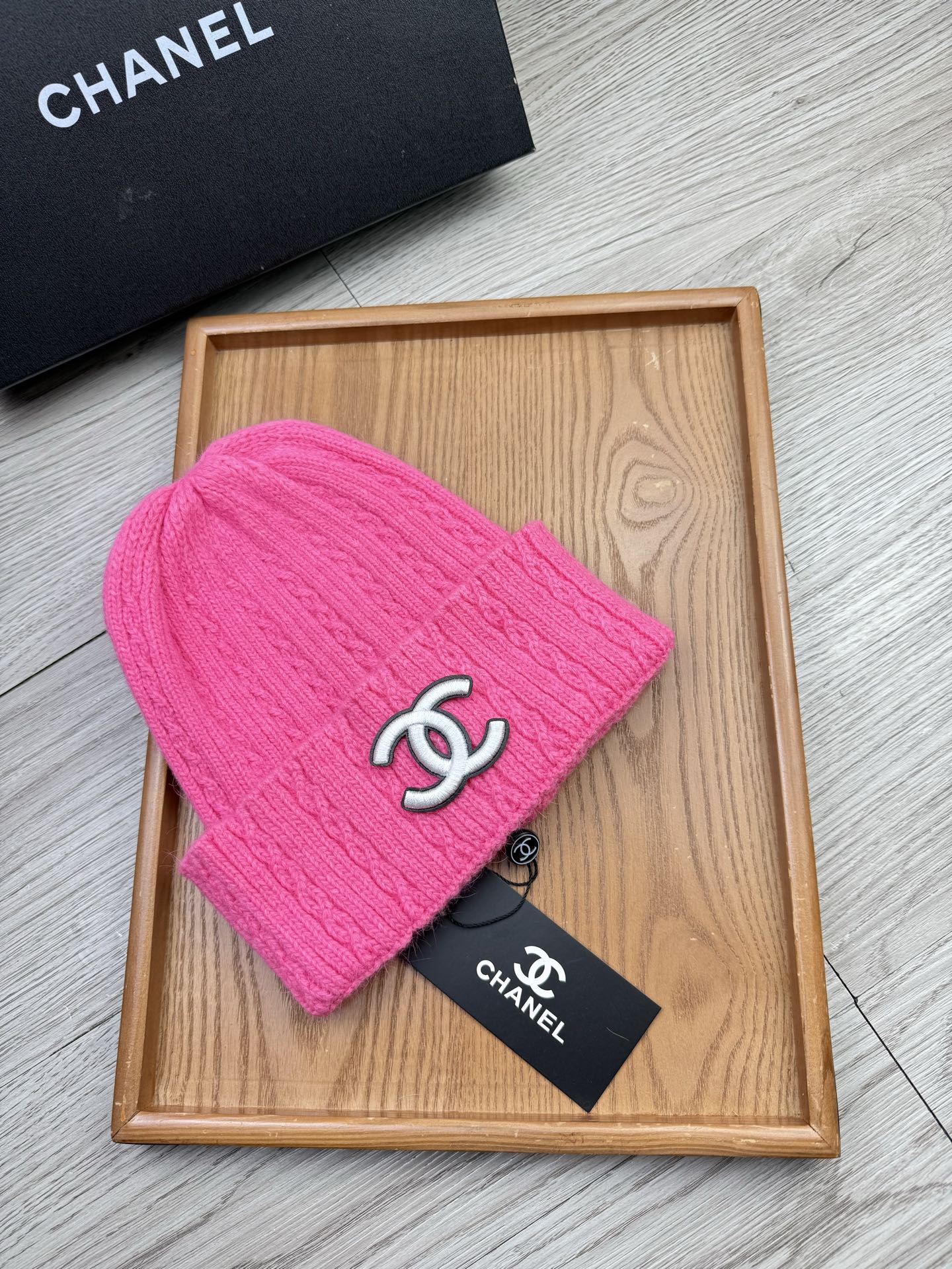 。C家。福利！【细毛线针织单帽】新款上架，特别实惠的一个系列帽子，面料：细毛线。密度紧致！毛线针织面料手