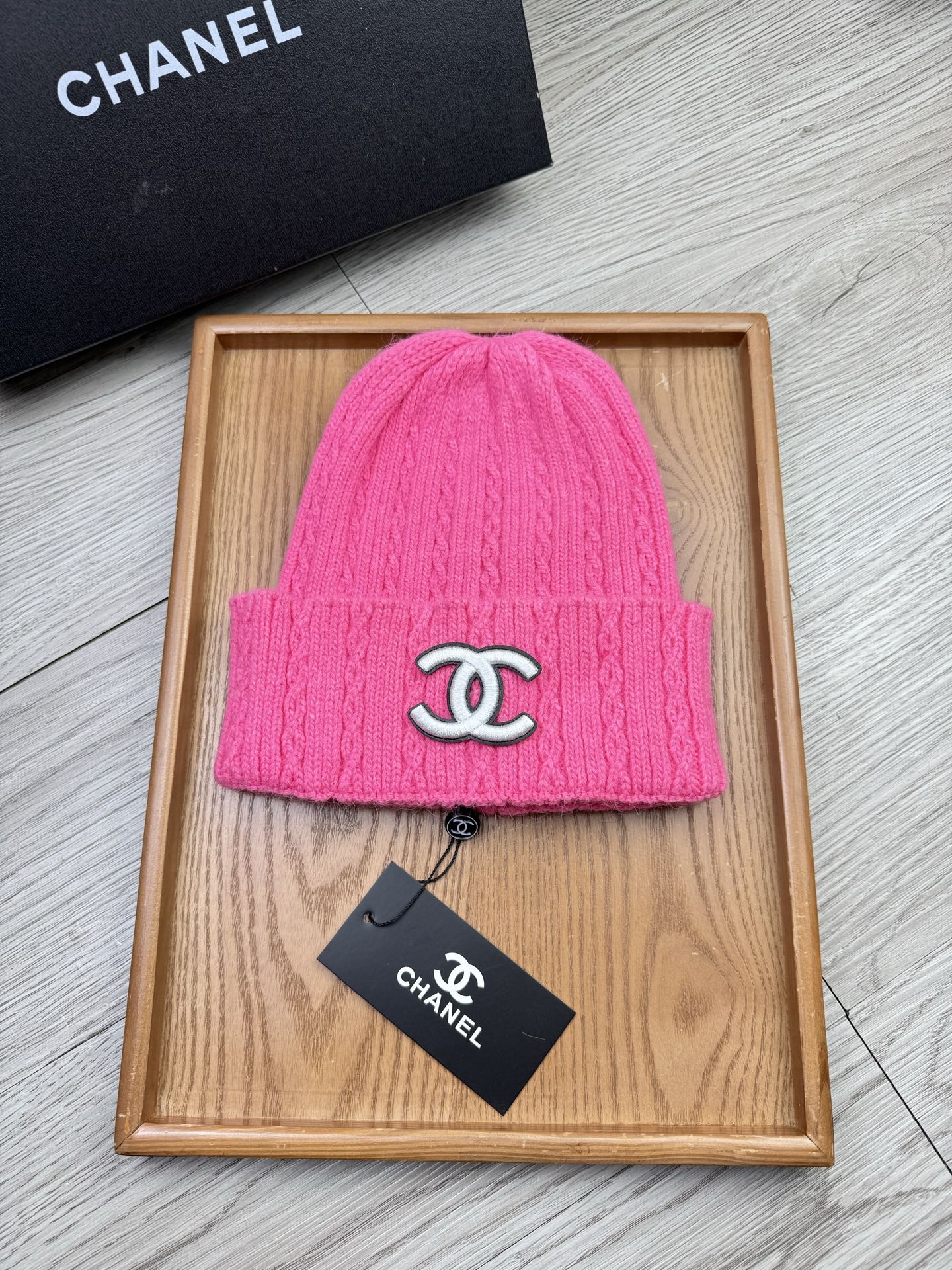 。C家。福利！【细毛线针织单帽】新款上架，特别实惠的一个系列帽子，面料：细毛线。密度紧致！毛线针织面料手