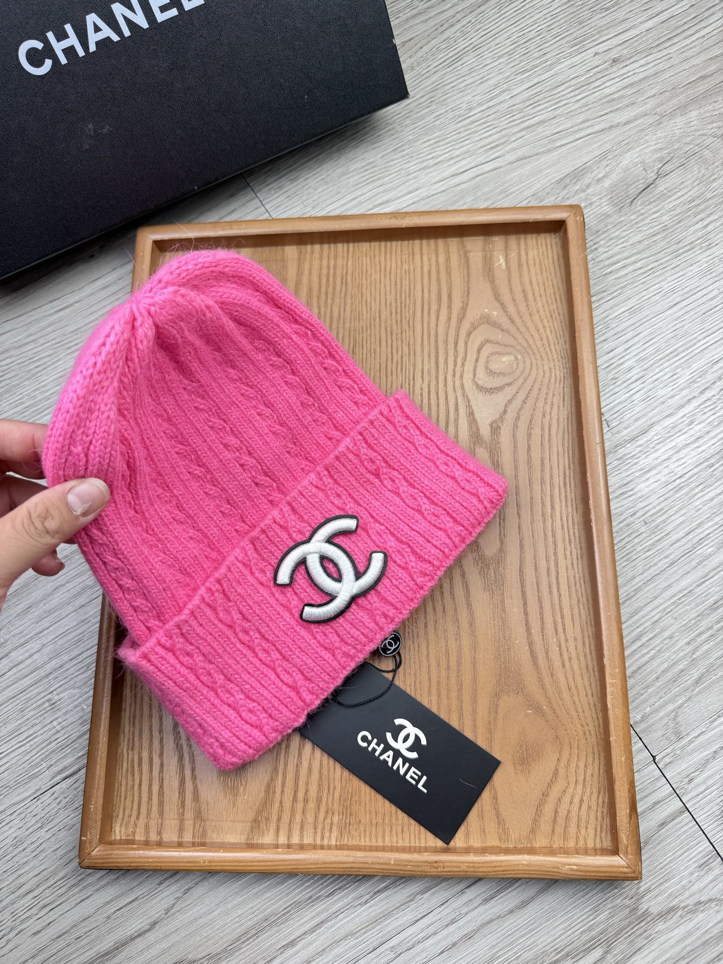 。C家。福利！【细毛线针织单帽】新款上架，特别实惠的一个系列帽子，面料：细毛线。密度紧致！毛线针织面料手