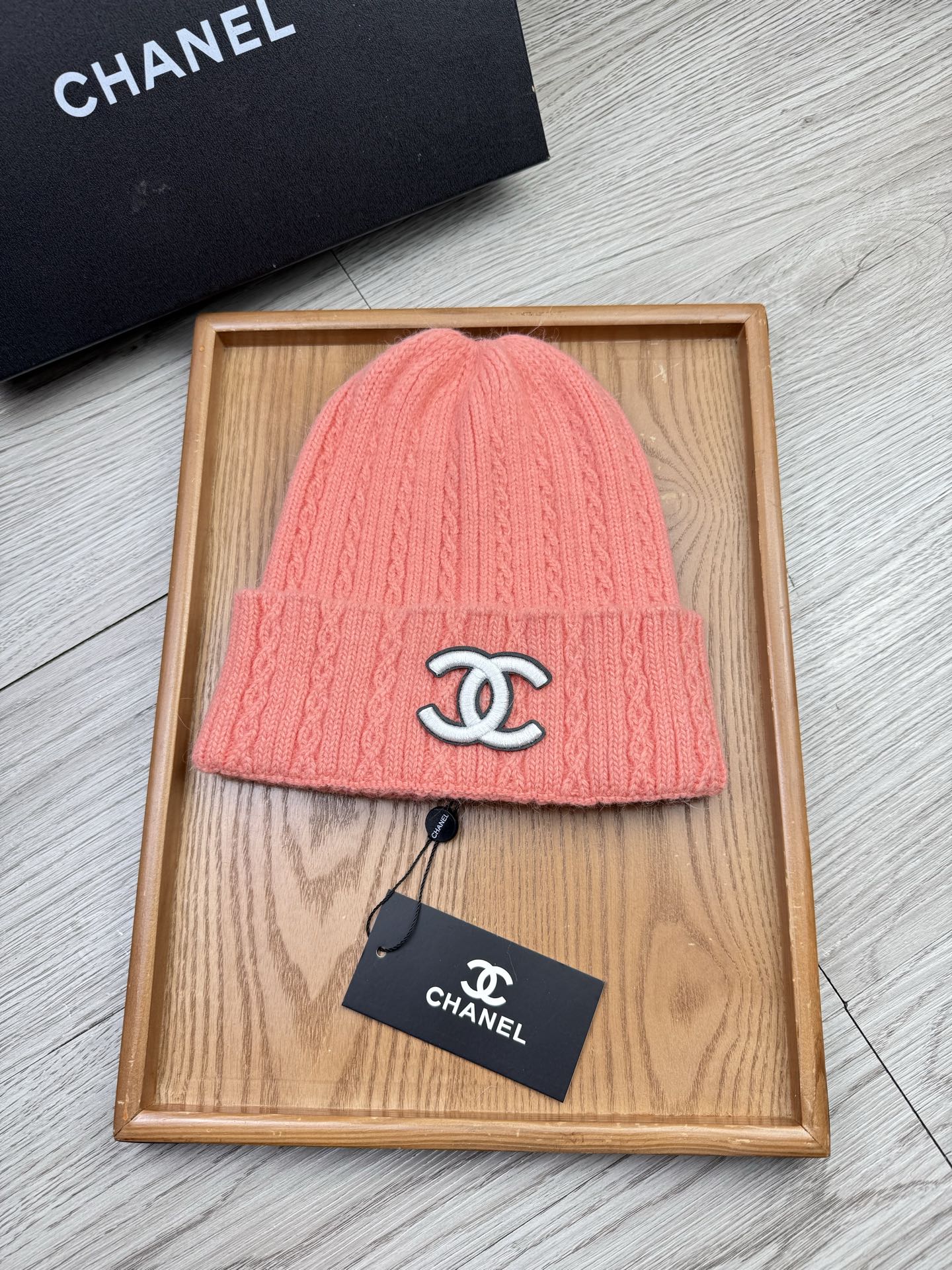 。C家。福利！【细毛线针织单帽】新款上架，特别实惠的一个系列帽子，面料：细毛线。密度紧致！毛线针织面料手