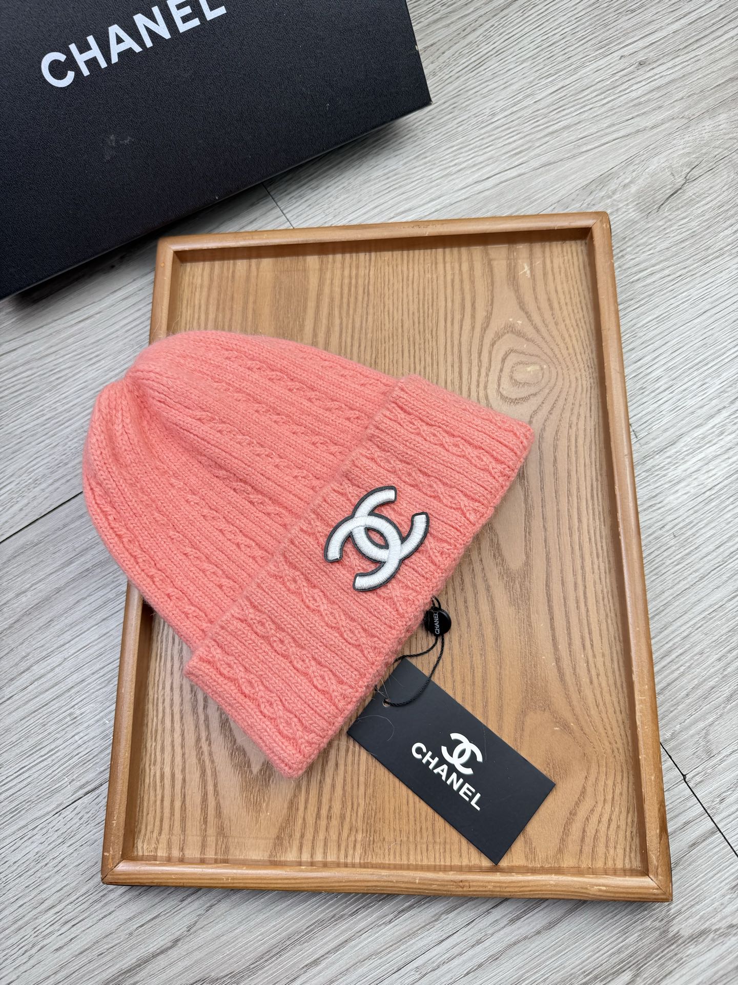 。C家。福利！【细毛线针织单帽】新款上架，特别实惠的一个系列帽子，面料：细毛线。密度紧致！毛线针织面料手