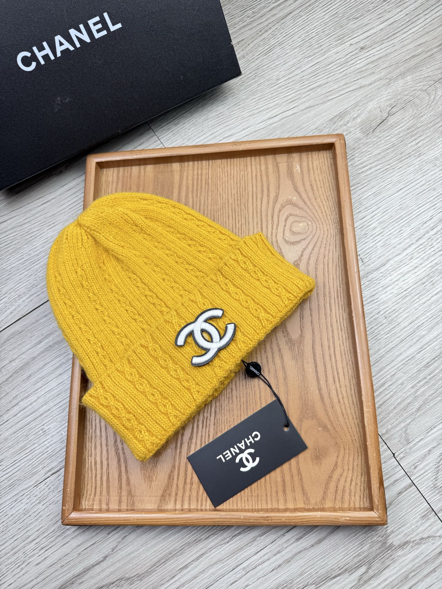 。C家。福利！【细毛线针织单帽】新款上架，特别实惠的一个系列帽子，面料：细毛线。密度紧致！毛线针织面料手