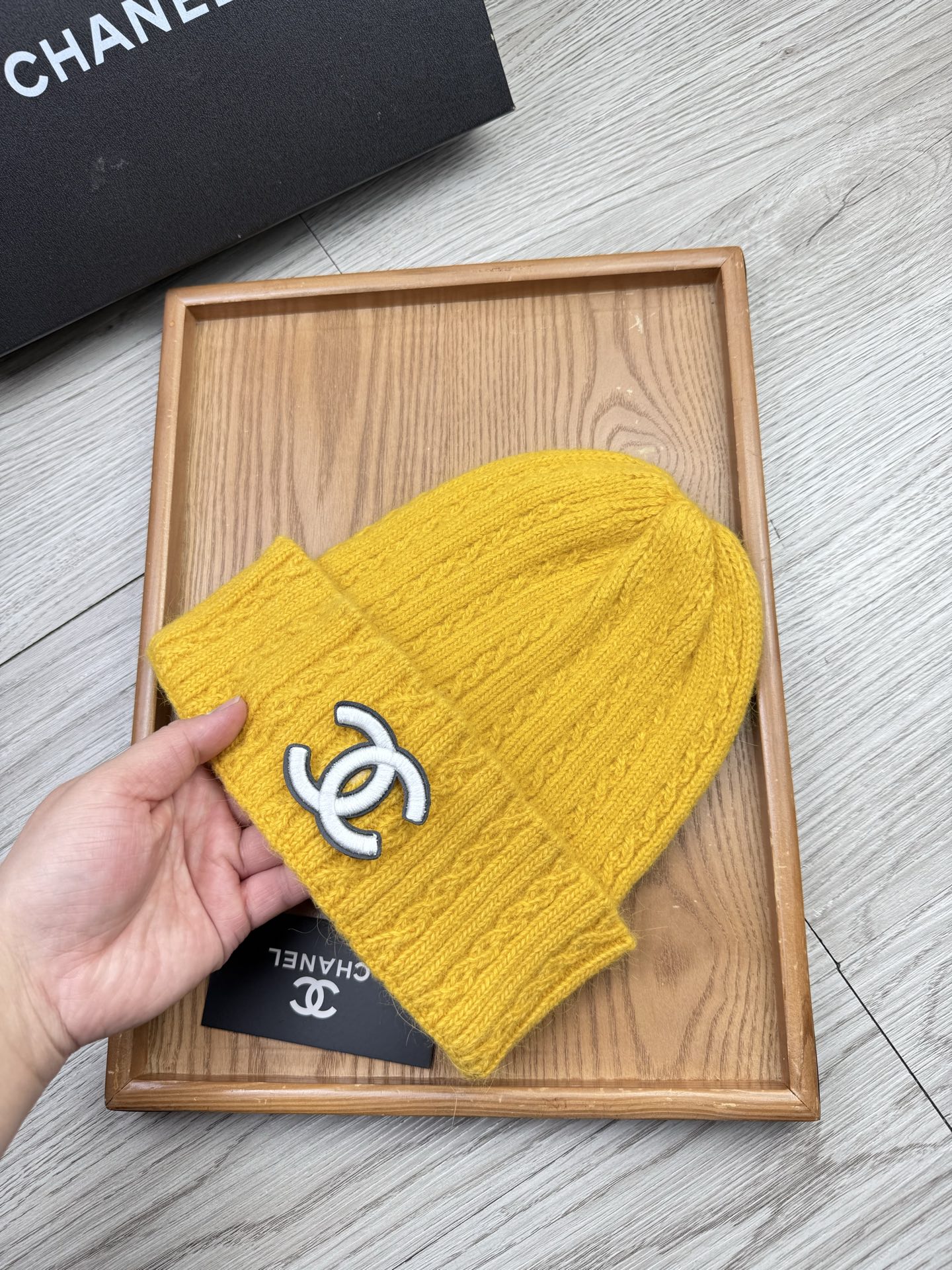 。C家。福利！【细毛线针织单帽】新款上架，特别实惠的一个系列帽子，面料：细毛线。密度紧致！毛线针织面料手