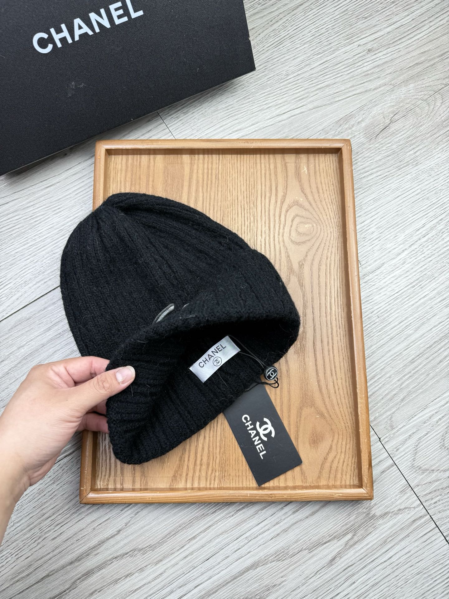 。C家。福利！【细毛线针织单帽】新款上架，特别实惠的一个系列帽子，面料：细毛线。密度紧致！毛线针织面料手