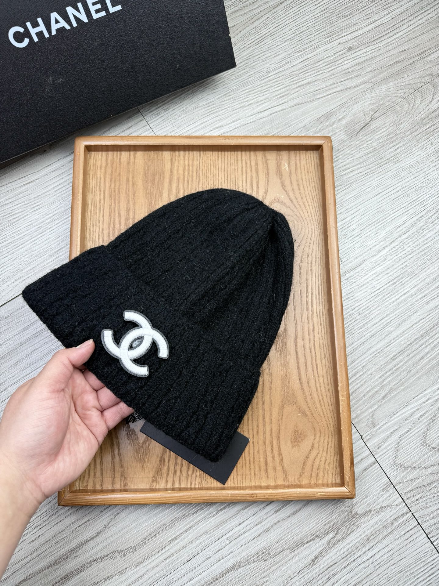 。C家。福利！【细毛线针织单帽】新款上架，特别实惠的一个系列帽子，面料：细毛线。密度紧致！毛线针织面料手