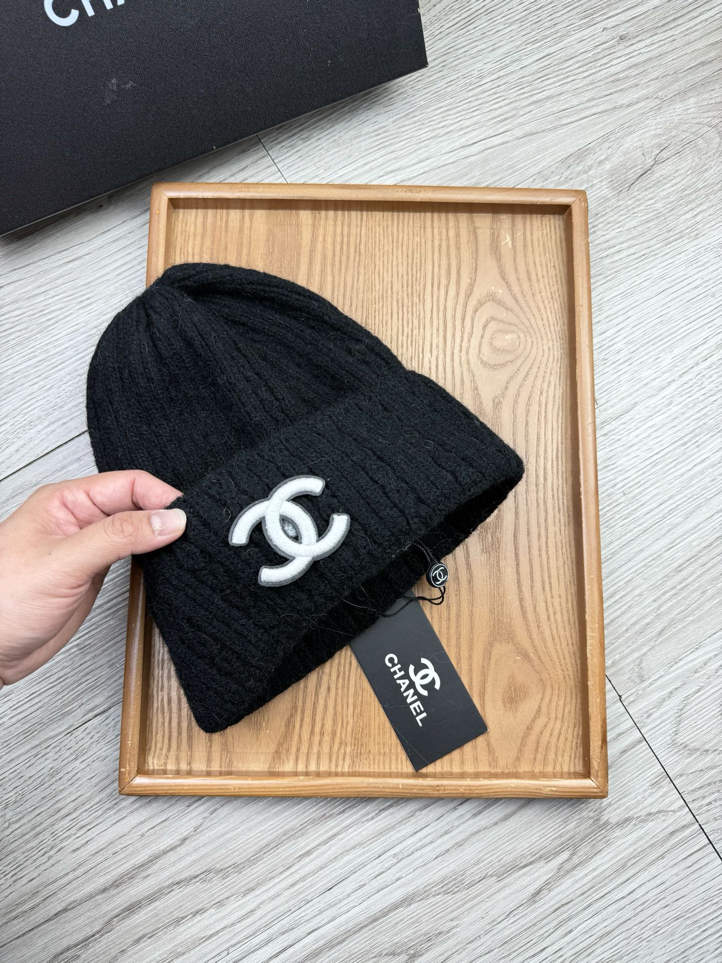 。C家。福利！【细毛线针织单帽】新款上架，特别实惠的一个系列帽子，面料：细毛线。密度紧致！毛线针织面料手