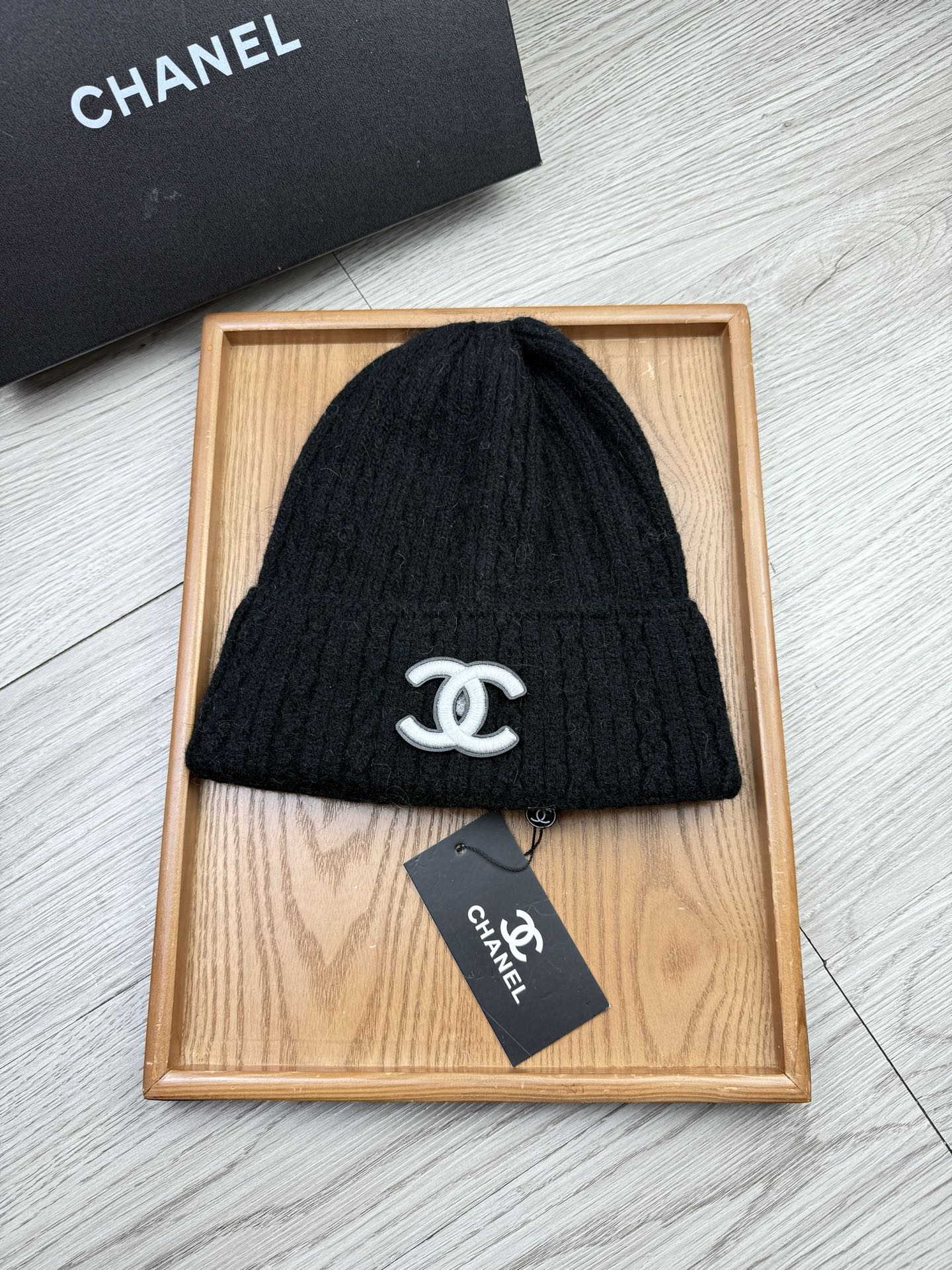 。C家。福利！【细毛线针织单帽】新款上架，特别实惠的一个系列帽子，面料：细毛线。密度紧致！毛线针织面料手