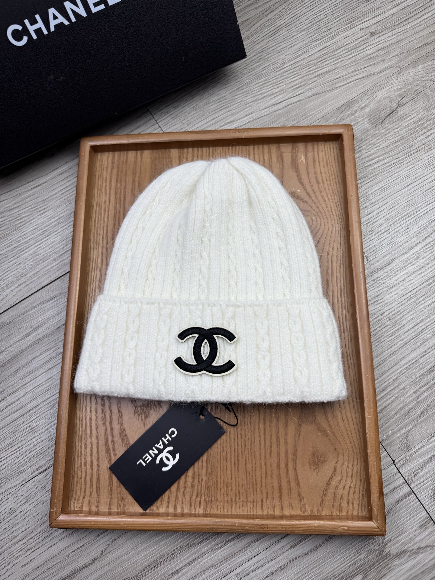 。C家。福利！【细毛线针织单帽】新款上架，特别实惠的一个系列帽子，面料：细毛线。密度紧致！毛线针织面料手