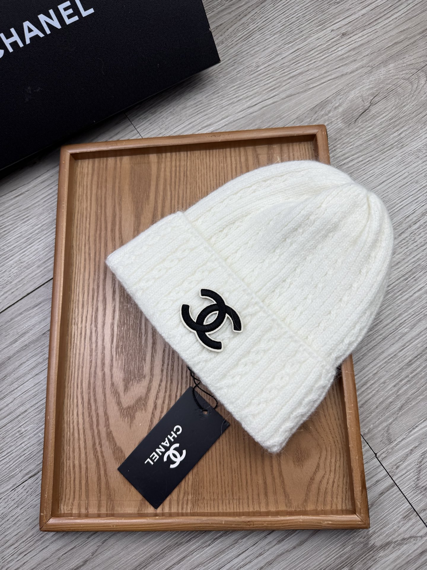 。C家。福利！【细毛线针织单帽】新款上架，特别实惠的一个系列帽子，面料：细毛线。密度紧致！毛线针织面料手