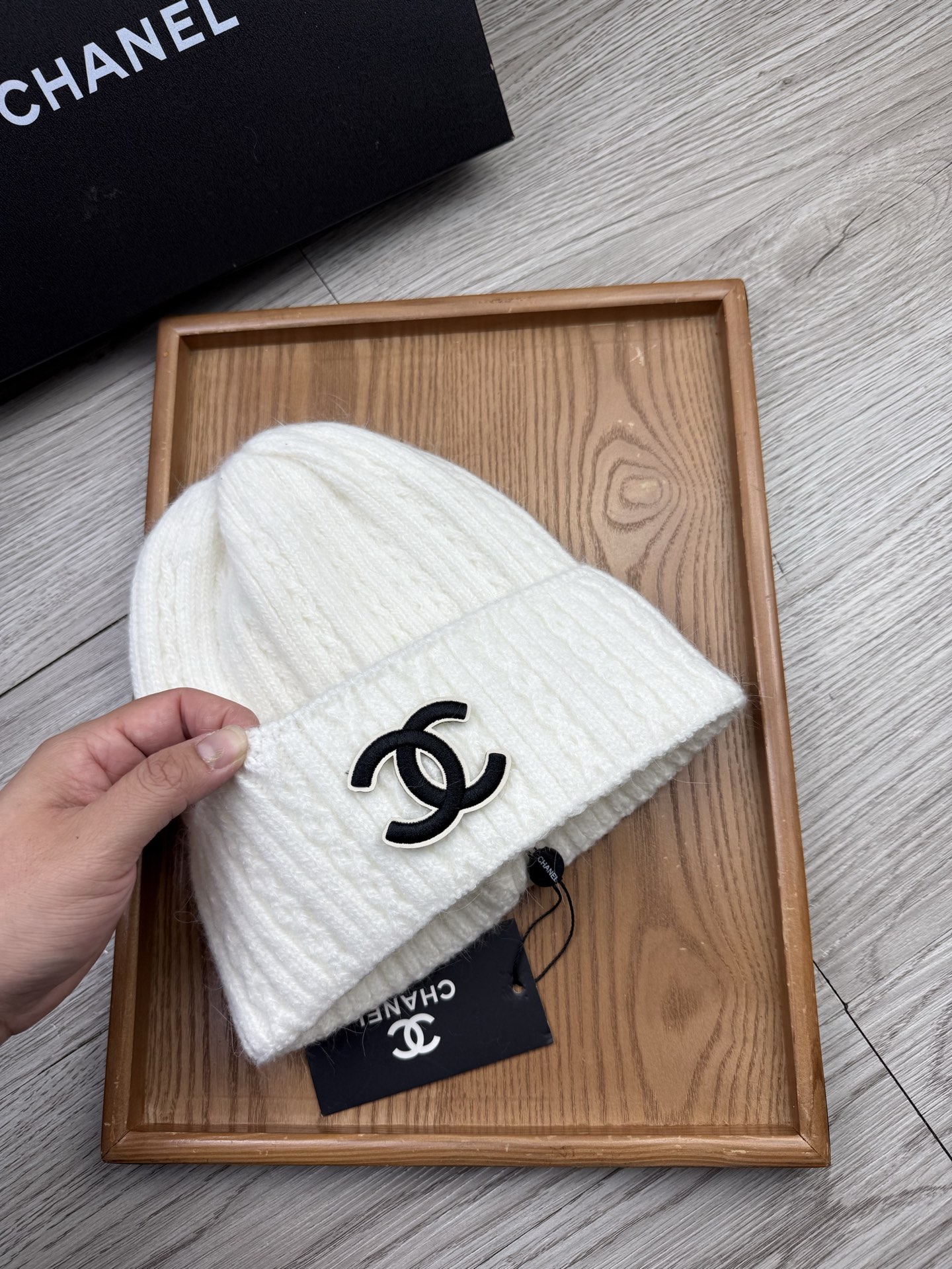 。C家。福利！【细毛线针织单帽】新款上架，特别实惠的一个系列帽子，面料：细毛线。密度紧致！毛线针织面料手