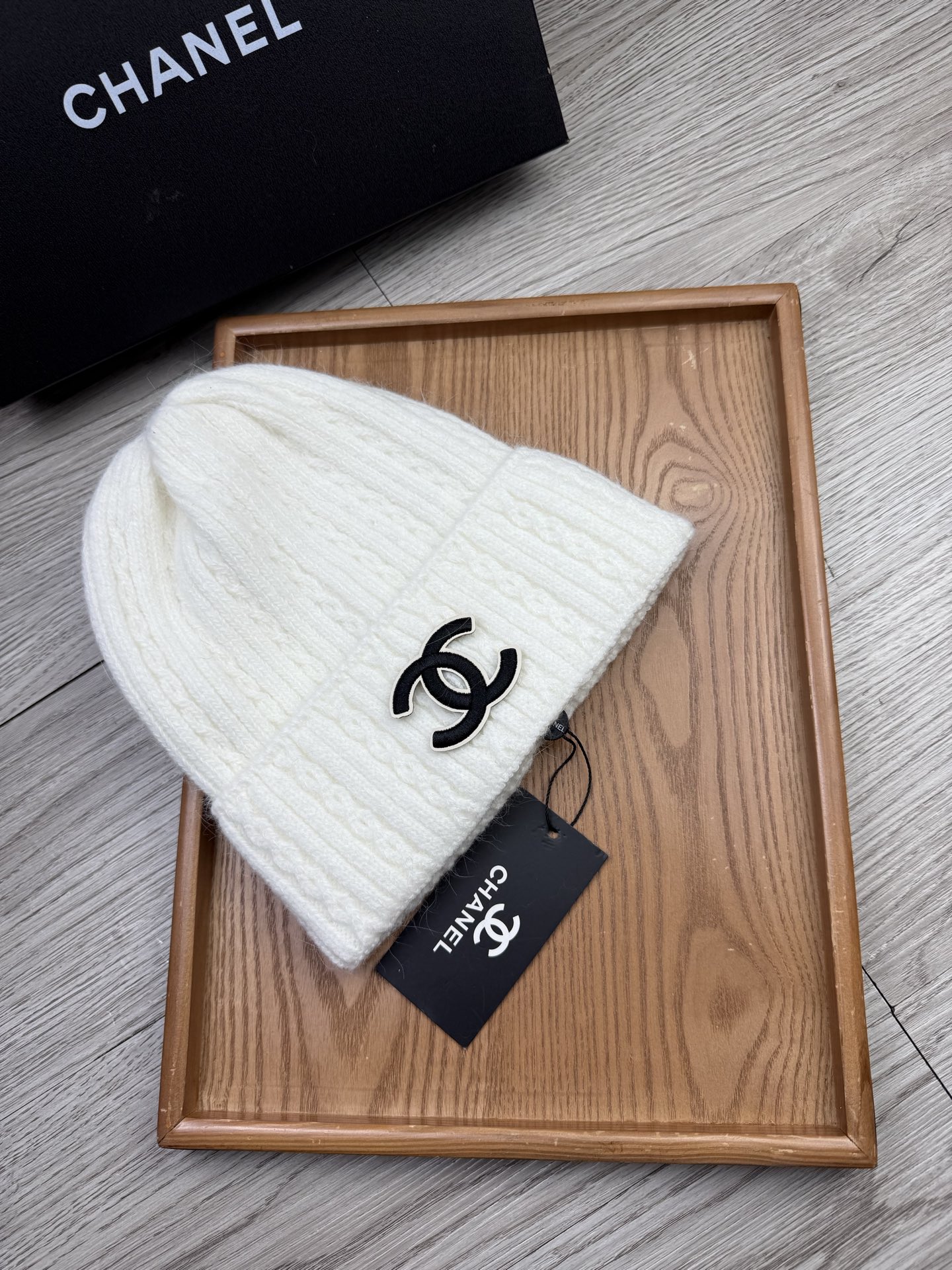 。C家。福利！【细毛线针织单帽】新款上架，特别实惠的一个系列帽子，面料：细毛线。密度紧致！毛线针织面料手