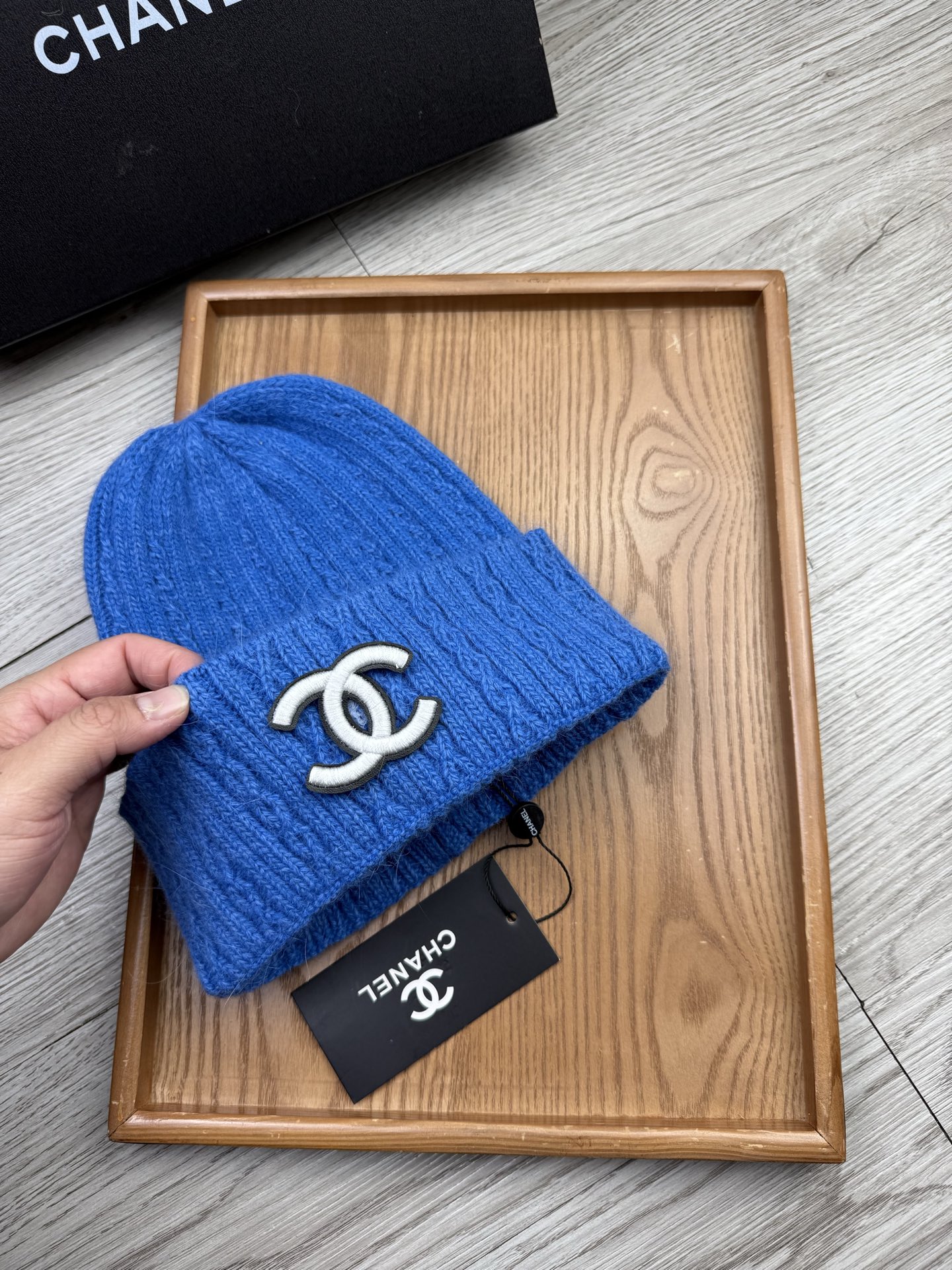 。C家。福利！【细毛线针织单帽】新款上架，特别实惠的一个系列帽子，面料：细毛线。密度紧致！毛线针织面料手