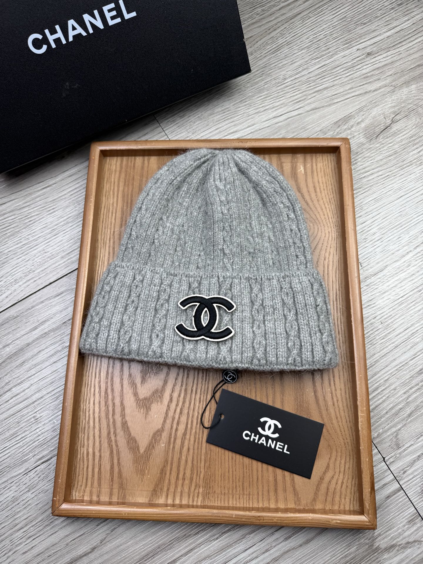 。C家。福利！【细毛线针织单帽】新款上架，特别实惠的一个系列帽子，面料：细毛线。密度紧致！毛线针织面料手