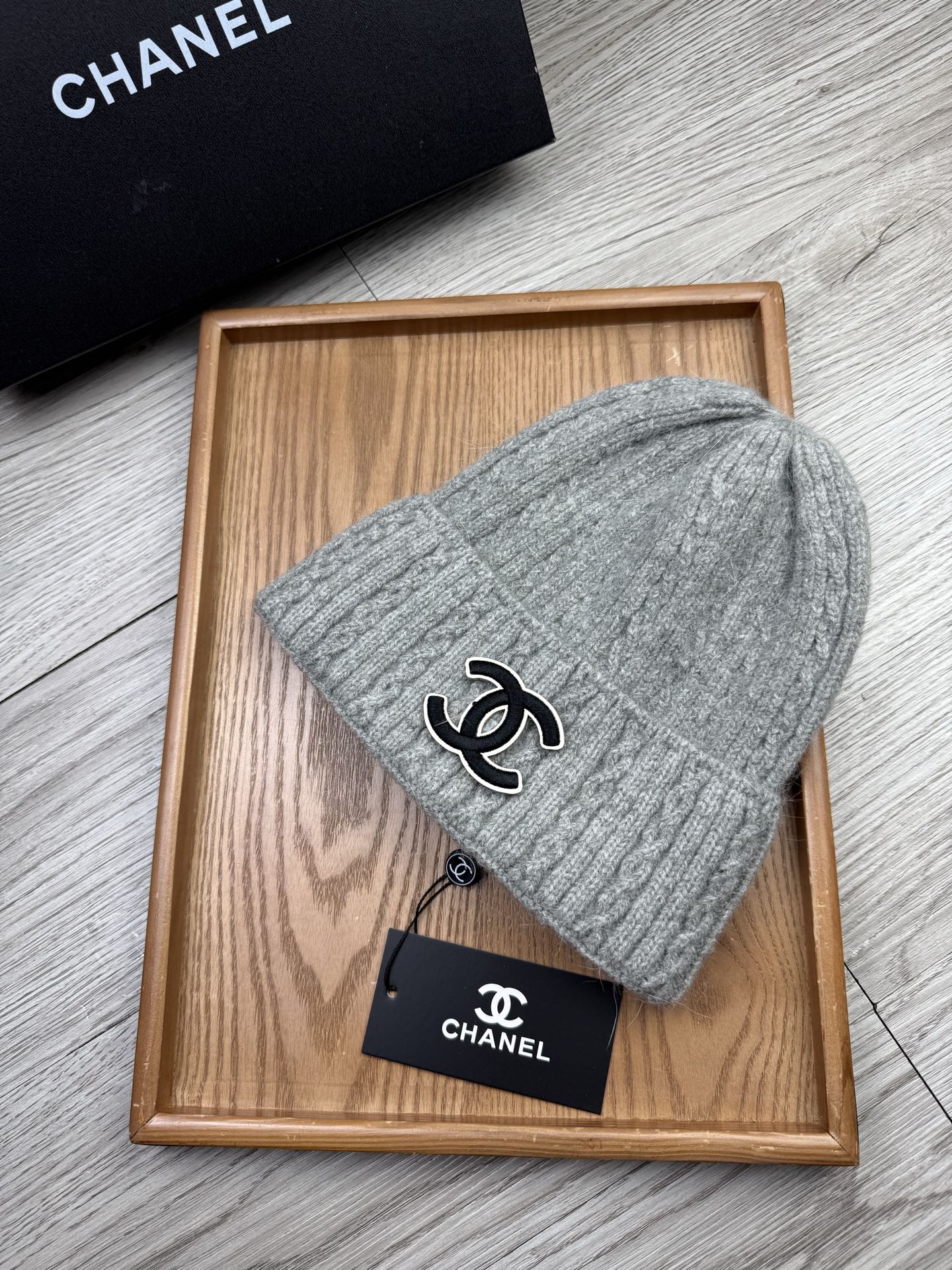 。C家。福利！【细毛线针织单帽】新款上架，特别实惠的一个系列帽子，面料：细毛线。密度紧致！毛线针织面料手