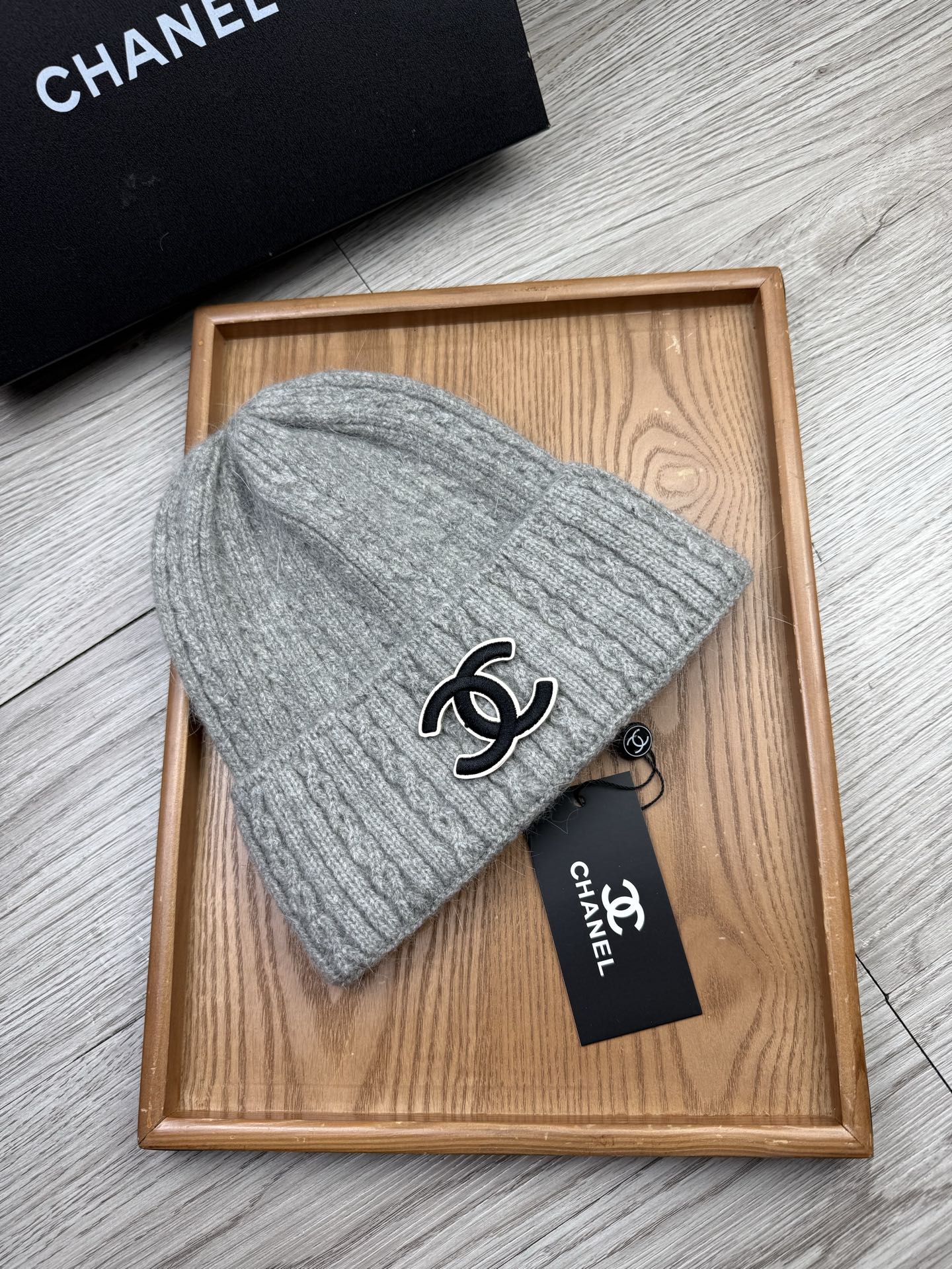 。C家。福利！【细毛线针织单帽】新款上架，特别实惠的一个系列帽子，面料：细毛线。密度紧致！毛线针织面料手