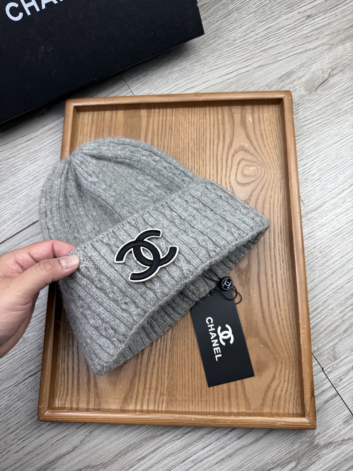 。C家。福利！【细毛线针织单帽】新款上架，特别实惠的一个系列帽子，面料：细毛线。密度紧致！毛线针织面料手