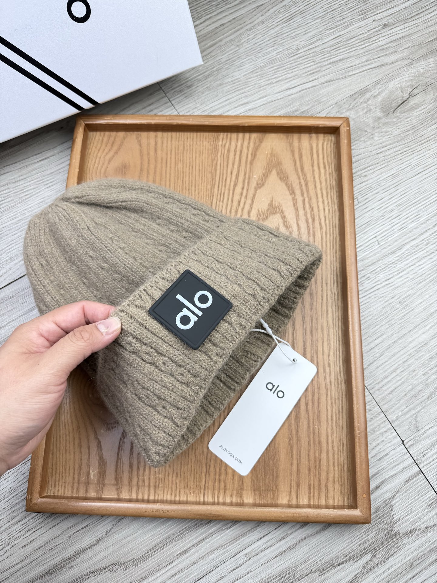 。AL0。福利！【细毛线针织单帽】新款上架，特别实惠的一个系列帽子，面料：细毛线。密度紧致！毛线针织面料