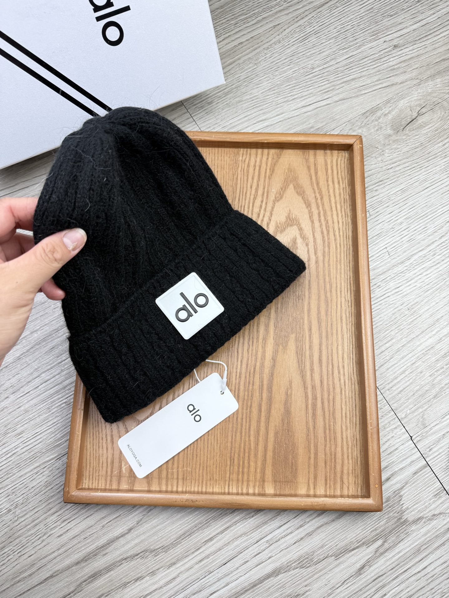 。AL0。福利！【细毛线针织单帽】新款上架，特别实惠的一个系列帽子，面料：细毛线。密度紧致！毛线针织面料