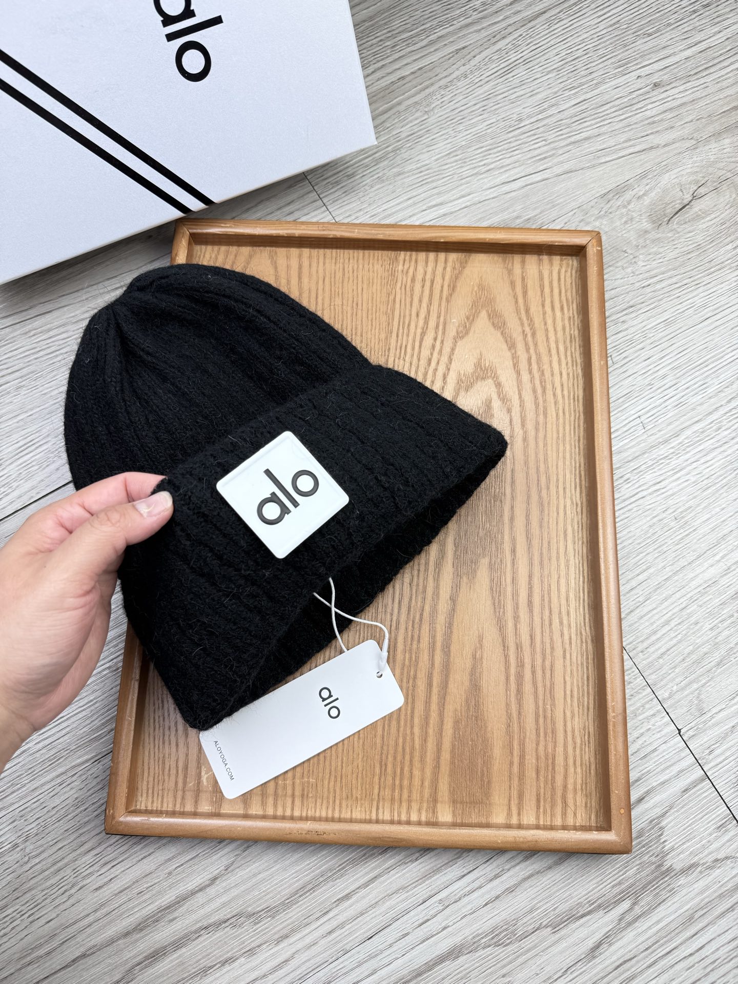 。AL0。福利！【细毛线针织单帽】新款上架，特别实惠的一个系列帽子，面料：细毛线。密度紧致！毛线针织面料