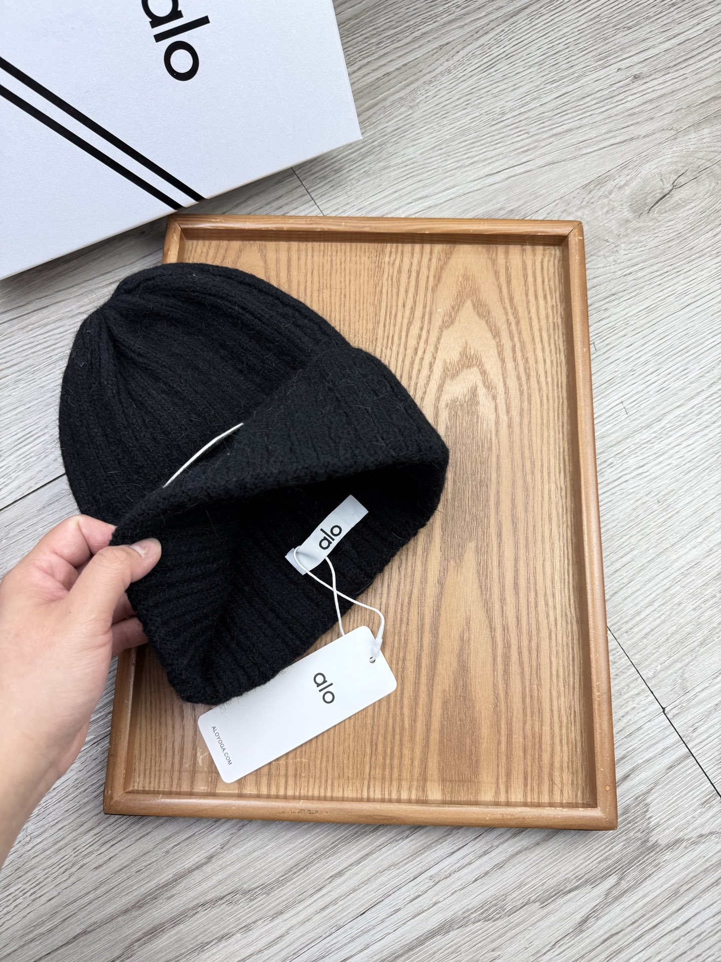 。AL0。福利！【细毛线针织单帽】新款上架，特别实惠的一个系列帽子，面料：细毛线。密度紧致！毛线针织面料