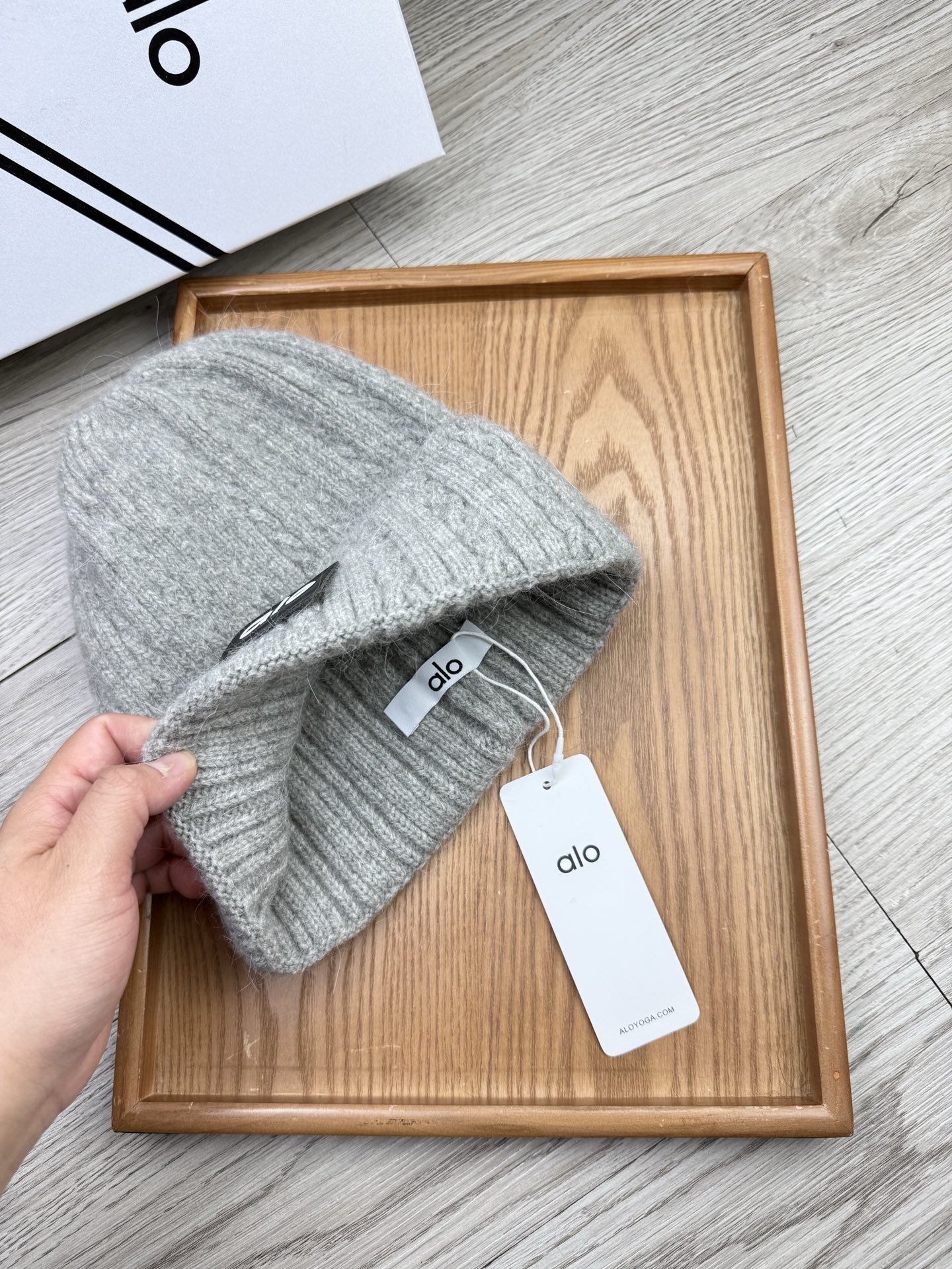 。AL0。福利！【细毛线针织单帽】新款上架，特别实惠的一个系列帽子，面料：细毛线。密度紧致！毛线针织面料