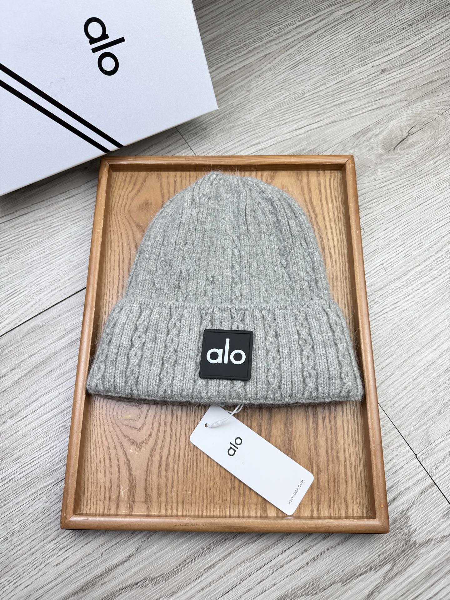 。AL0。福利！【细毛线针织单帽】新款上架，特别实惠的一个系列帽子，面料：细毛线。密度紧致！毛线针织面料