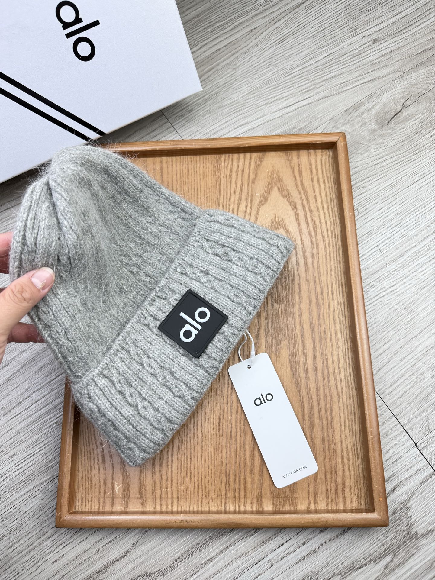 。AL0。福利！【细毛线针织单帽】新款上架，特别实惠的一个系列帽子，面料：细毛线。密度紧致！毛线针织面料