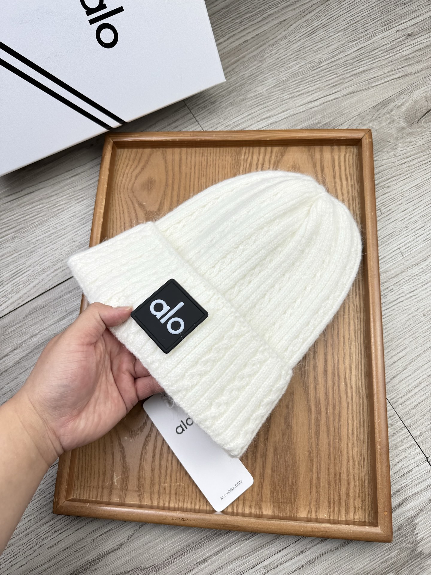 。AL0。福利！【细毛线针织单帽】新款上架，特别实惠的一个系列帽子，面料：细毛线。密度紧致！毛线针织面料