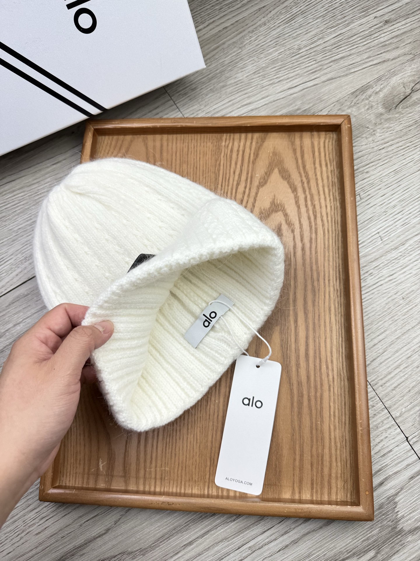 。AL0。福利！【细毛线针织单帽】新款上架，特别实惠的一个系列帽子，面料：细毛线。密度紧致！毛线针织面料