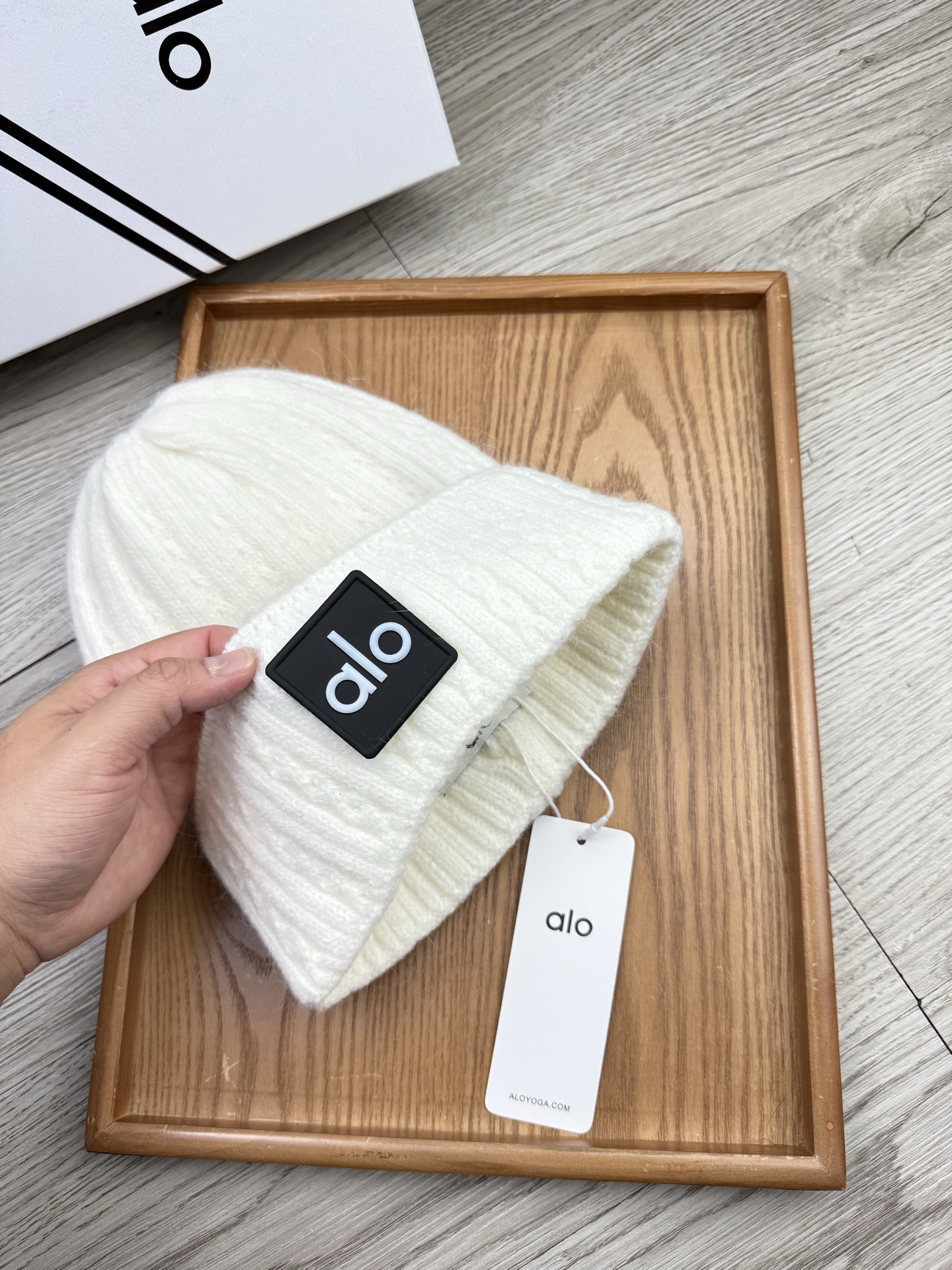 。AL0。福利！【细毛线针织单帽】新款上架，特别实惠的一个系列帽子，面料：细毛线。密度紧致！毛线针织面料