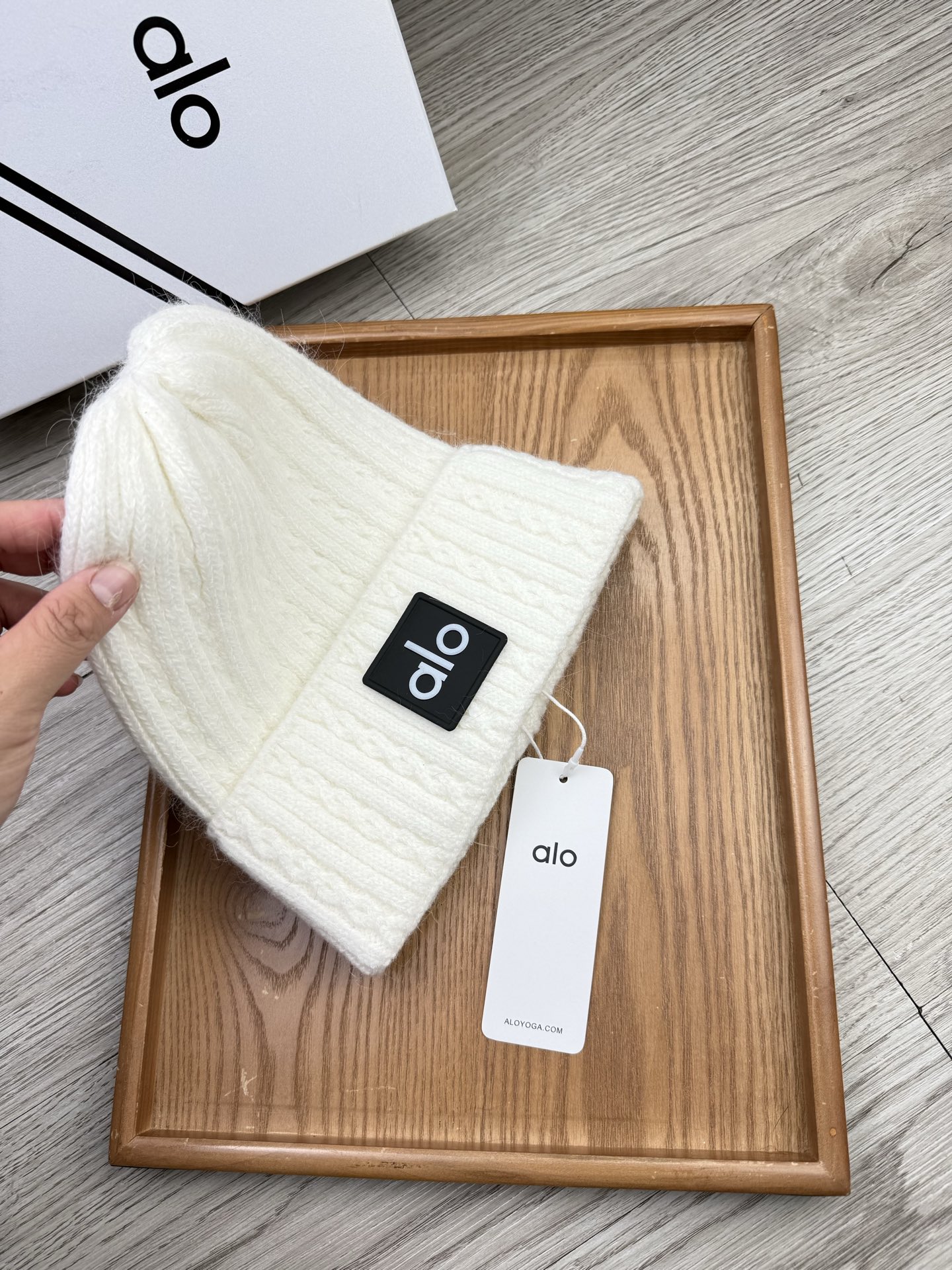 。AL0。福利！【细毛线针织单帽】新款上架，特别实惠的一个系列帽子，面料：细毛线。密度紧致！毛线针织面料