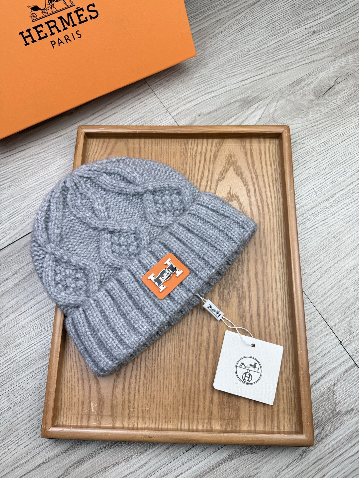 。H家。福利！【细毛线针织单帽】新款上架，特别实惠的一个系列帽子，面料：细毛线。密度紧致！毛线针织面料手