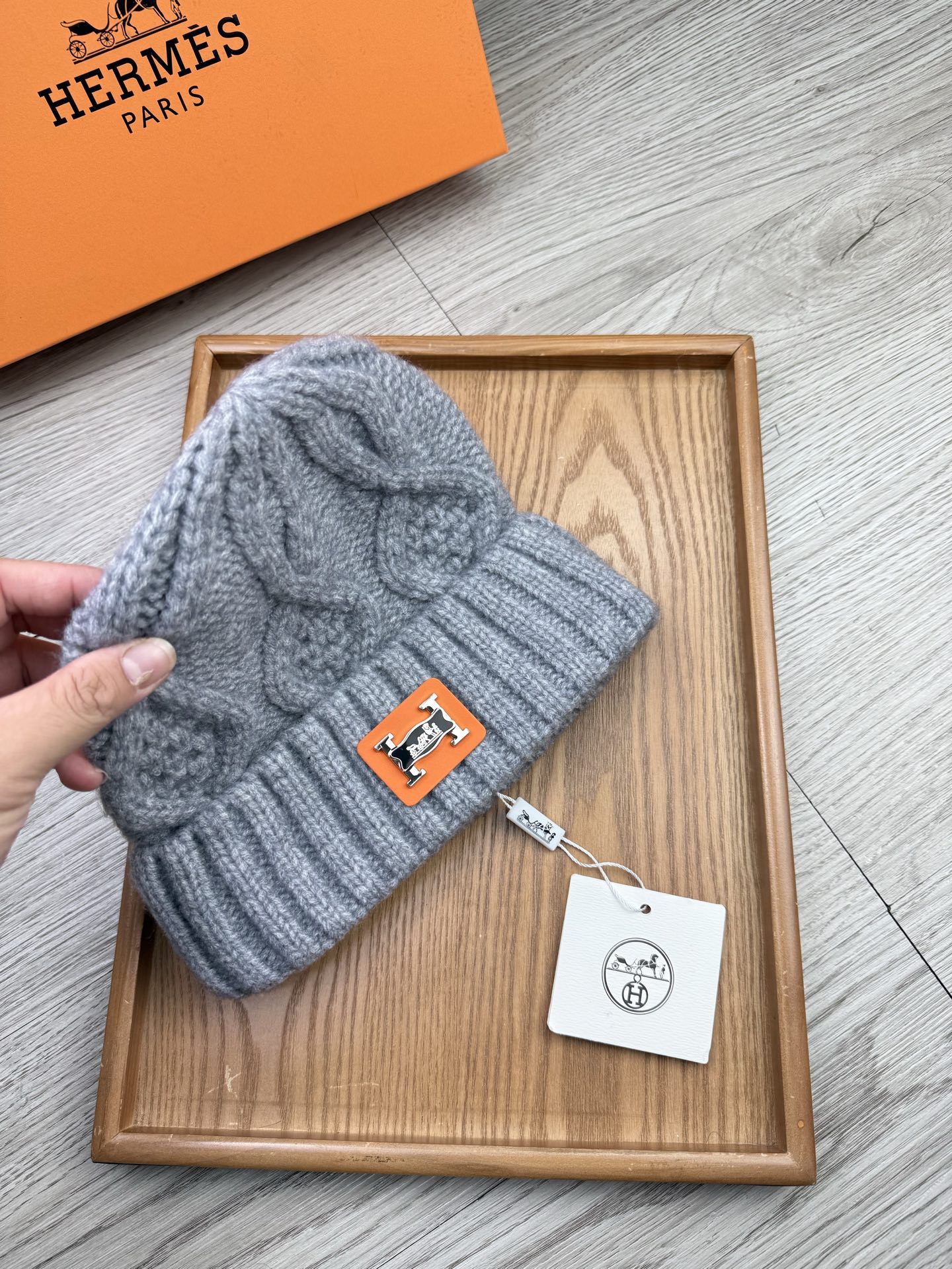 。H家。福利！【细毛线针织单帽】新款上架，特别实惠的一个系列帽子，面料：细毛线。密度紧致！毛线针织面料手