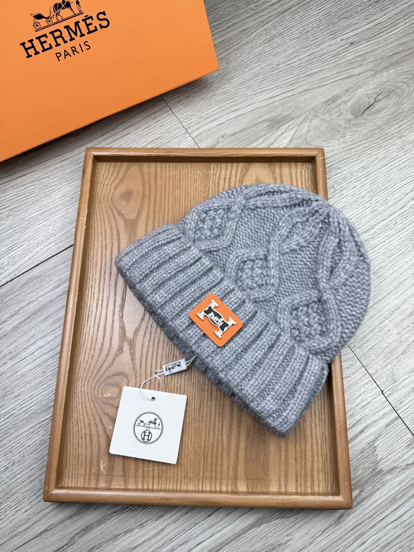 。H家。福利！【细毛线针织单帽】新款上架，特别实惠的一个系列帽子，面料：细毛线。密度紧致！毛线针织面料手