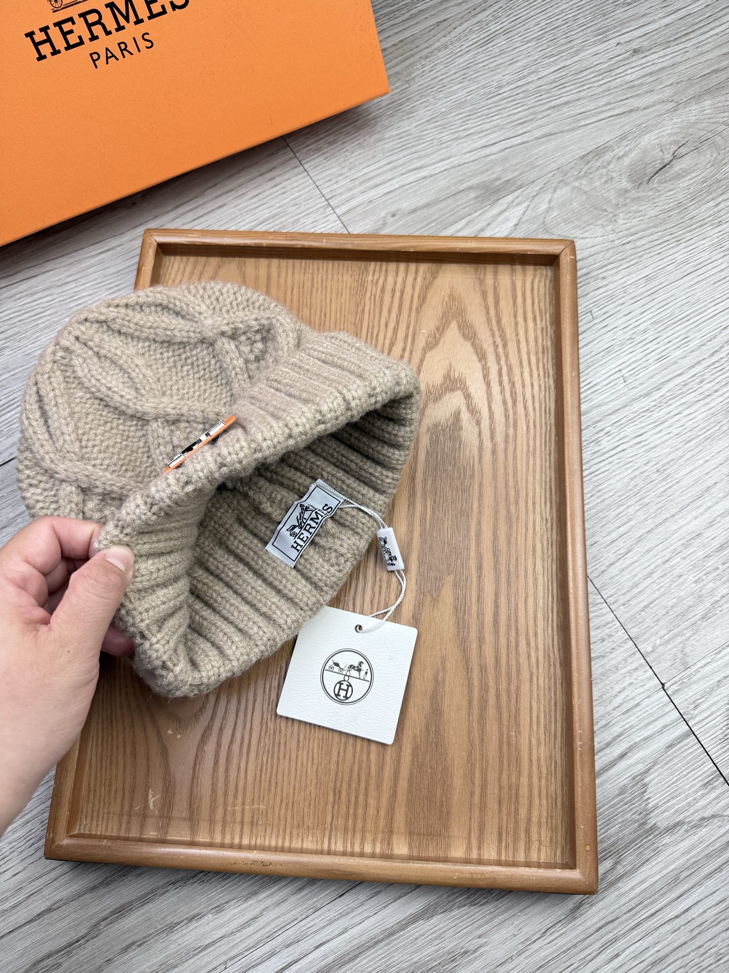 。H家。福利！【细毛线针织单帽】新款上架，特别实惠的一个系列帽子，面料：细毛线。密度紧致！毛线针织面料手