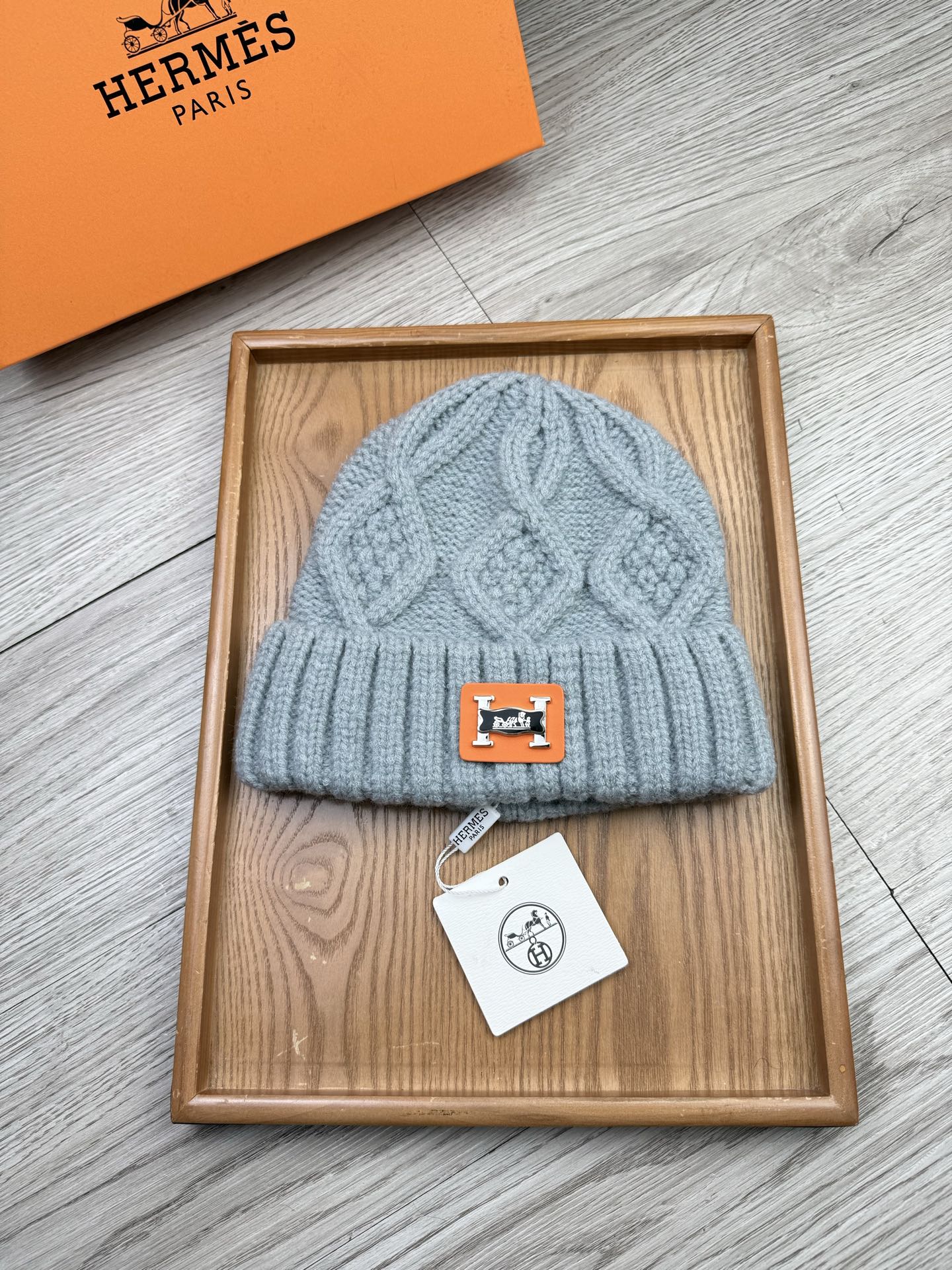 。H家。福利！【细毛线针织单帽】新款上架，特别实惠的一个系列帽子，面料：细毛线。密度紧致！毛线针织面料手