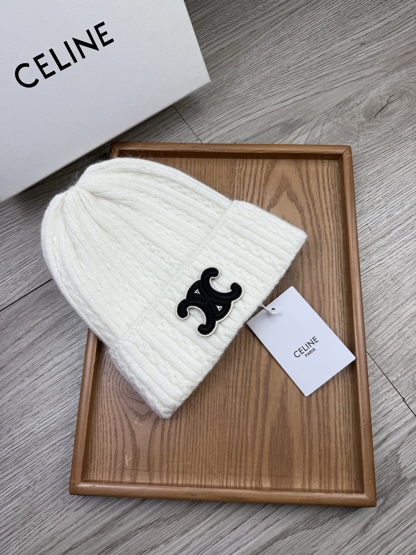 。赛琳。福利！【细毛线针织单帽】新款上架，特别实惠的一个系列帽子，面料：细毛线。密度紧致！毛线针织面料手