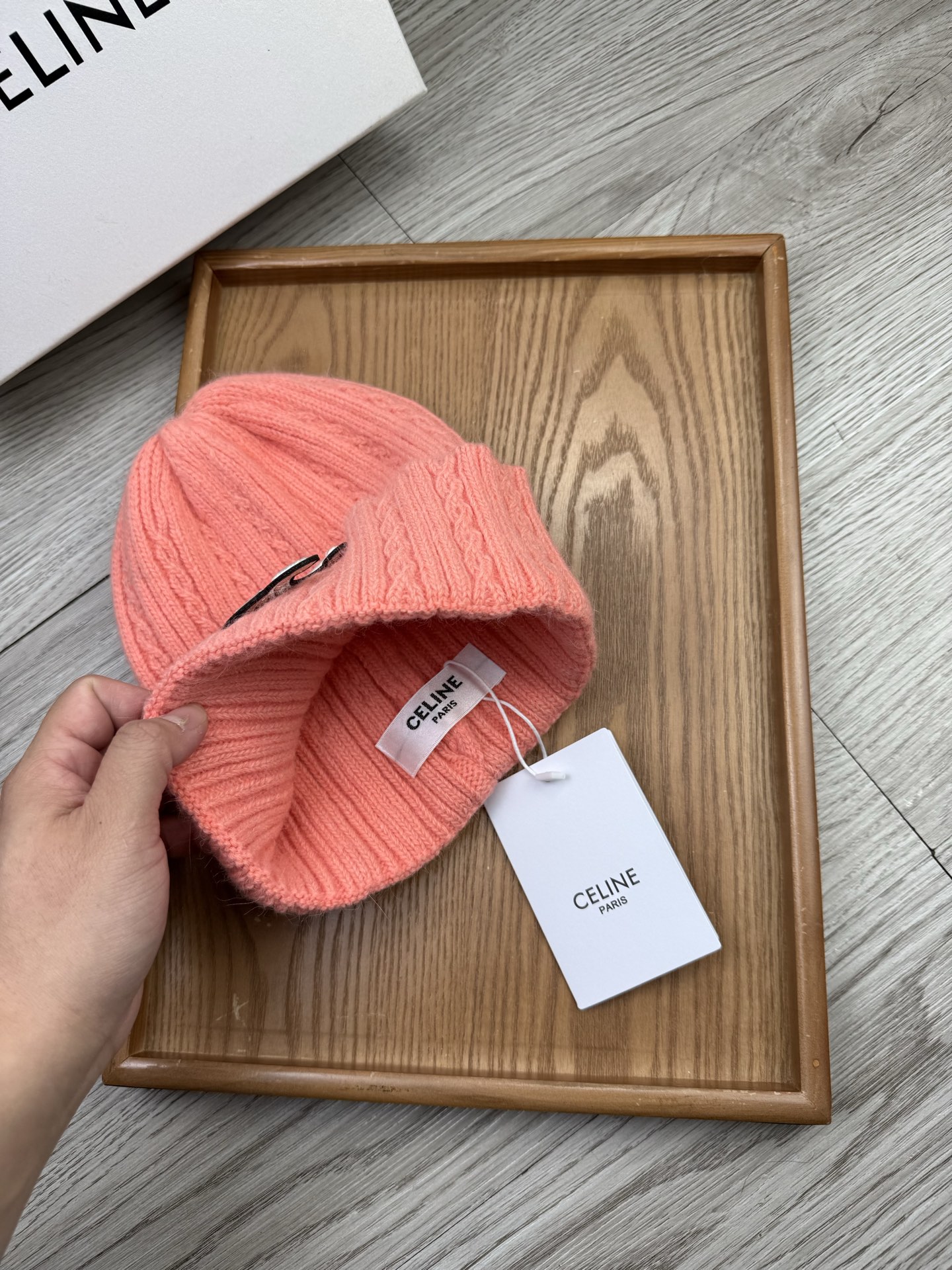 。赛琳。福利！【细毛线针织单帽】新款上架，特别实惠的一个系列帽子，面料：细毛线。密度紧致！毛线针织面料手